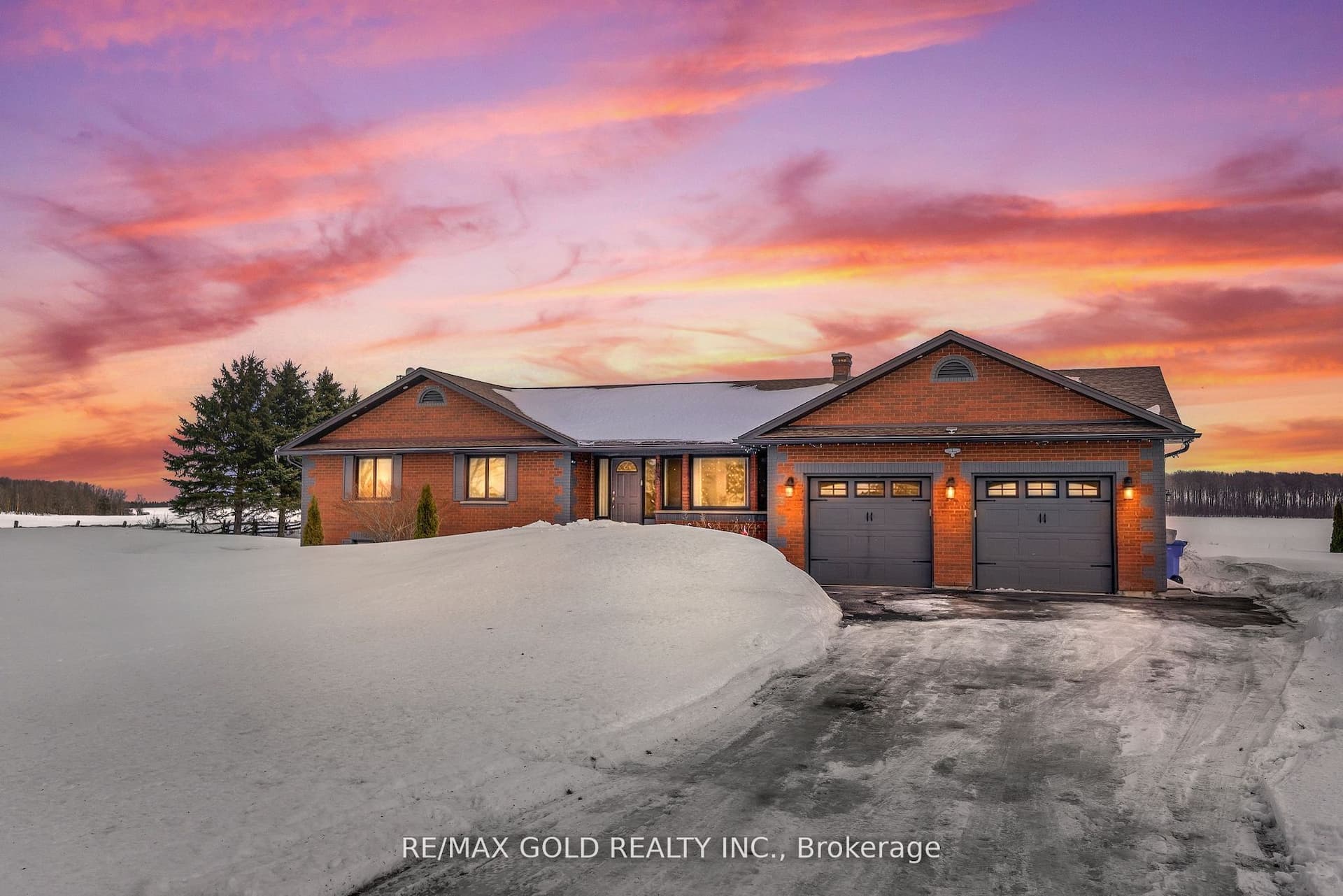 554421 Mono - Amaranth Townline — photo 1