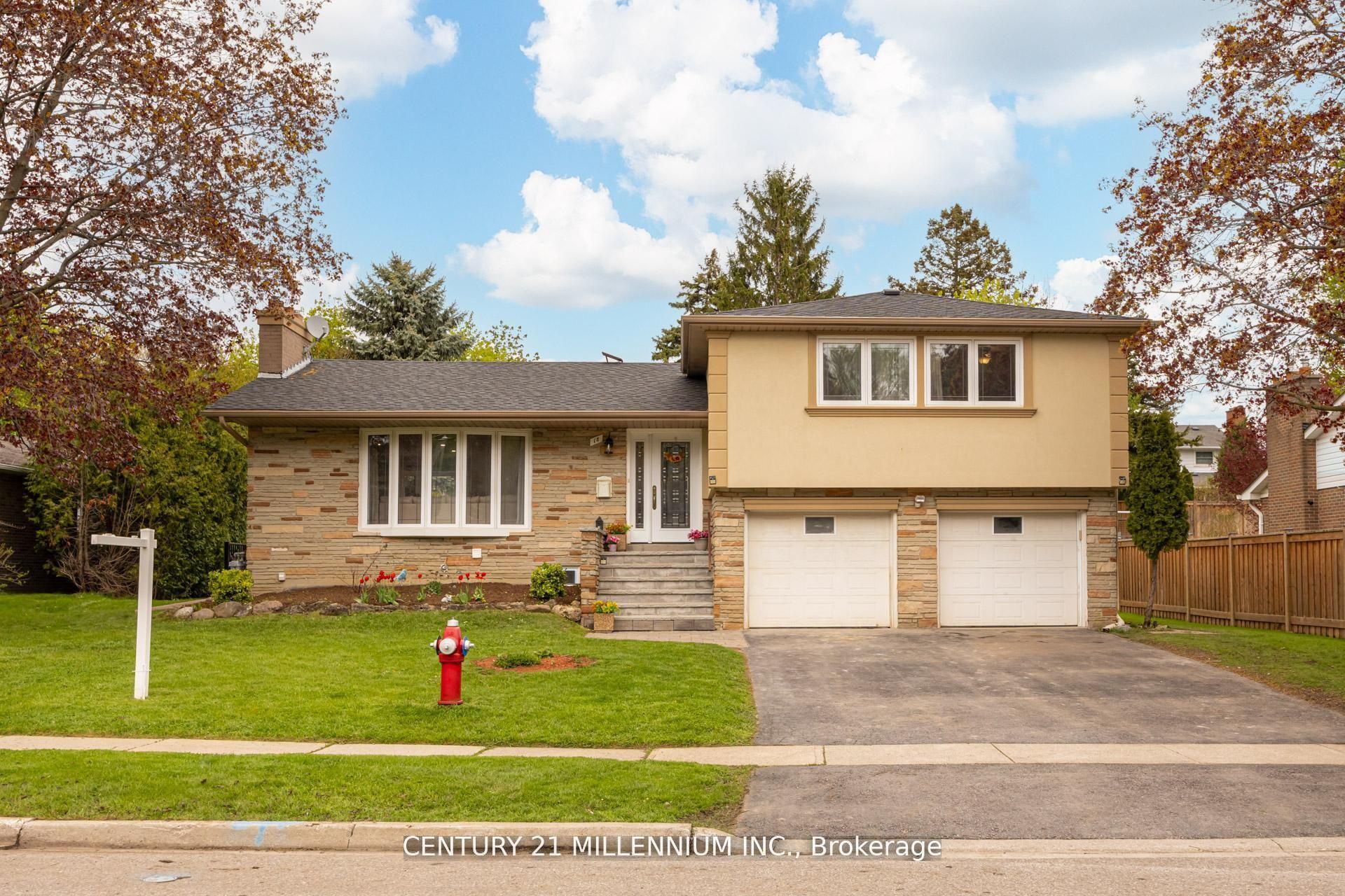 18 Ridgehill Drive — photo 1