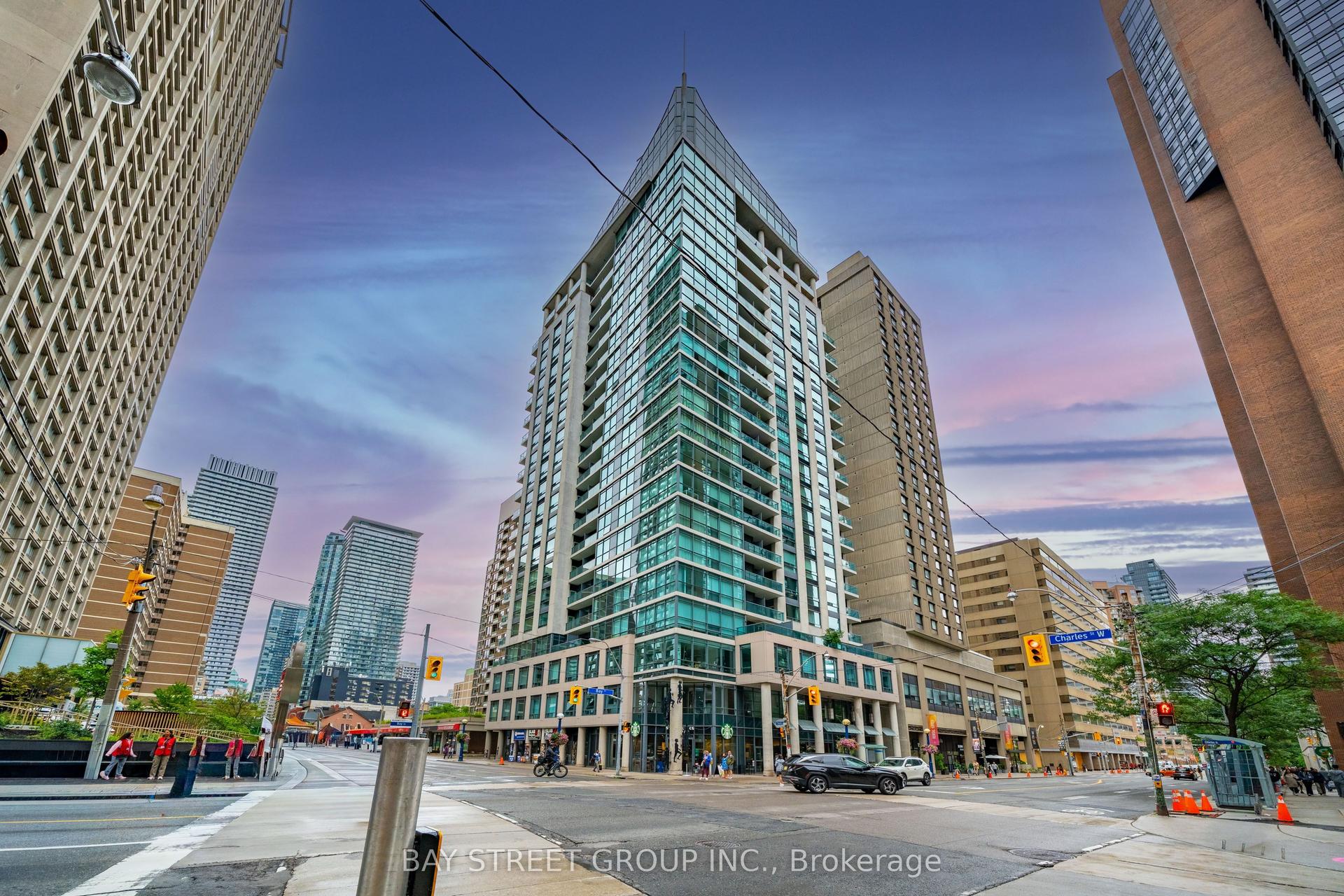 1121 Bay Street 805 #805, Toronto — Condo for sale, photo 1