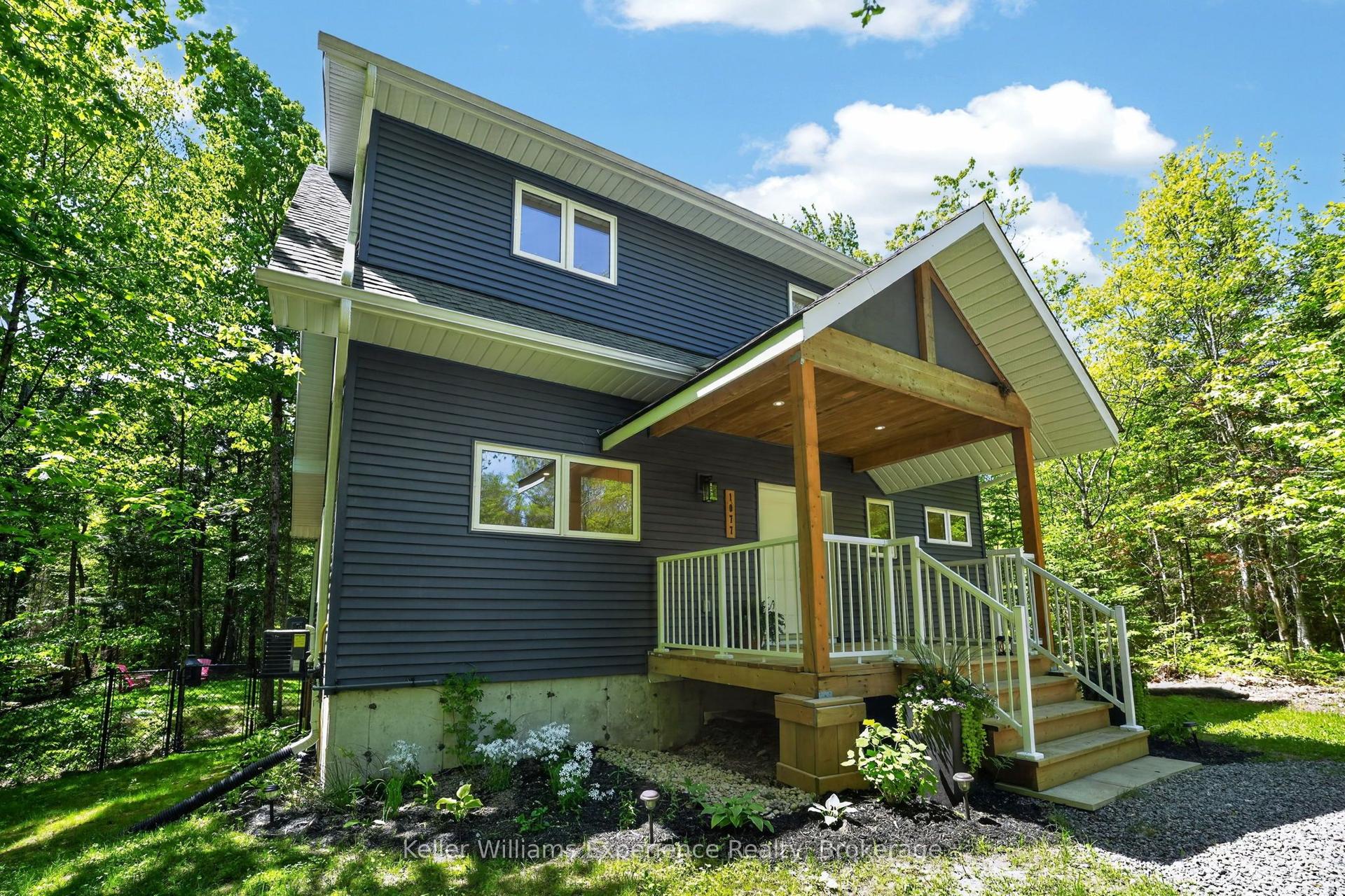 1077 Holiday Park Drive, Bracebridge — Detached for sale, photo 1