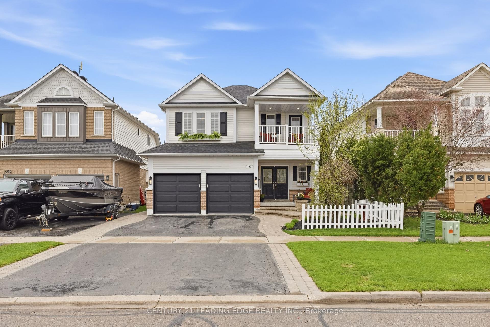 390 Whitby Shores Green Way — photo 1