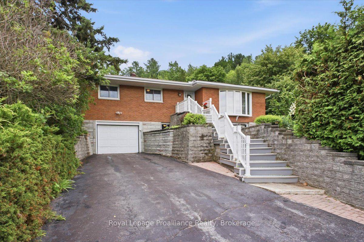 68 Riverside Parkway, Quinte West — Detached for sale, photo 1