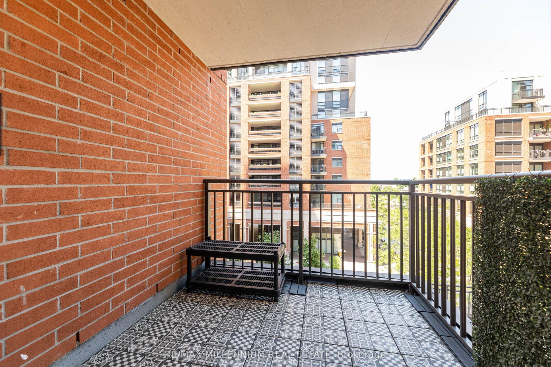 830 Lawrence Avenue 334 #334 — photo 1