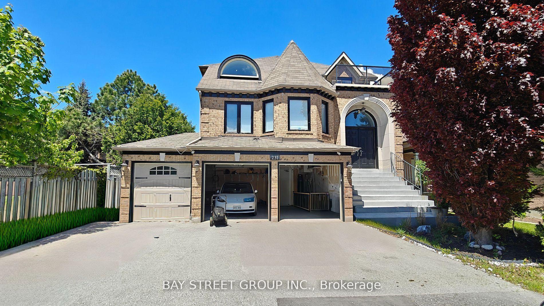 231 Shaftsbury Avenue N Work out Whole B #Work out Whole B — photo 1