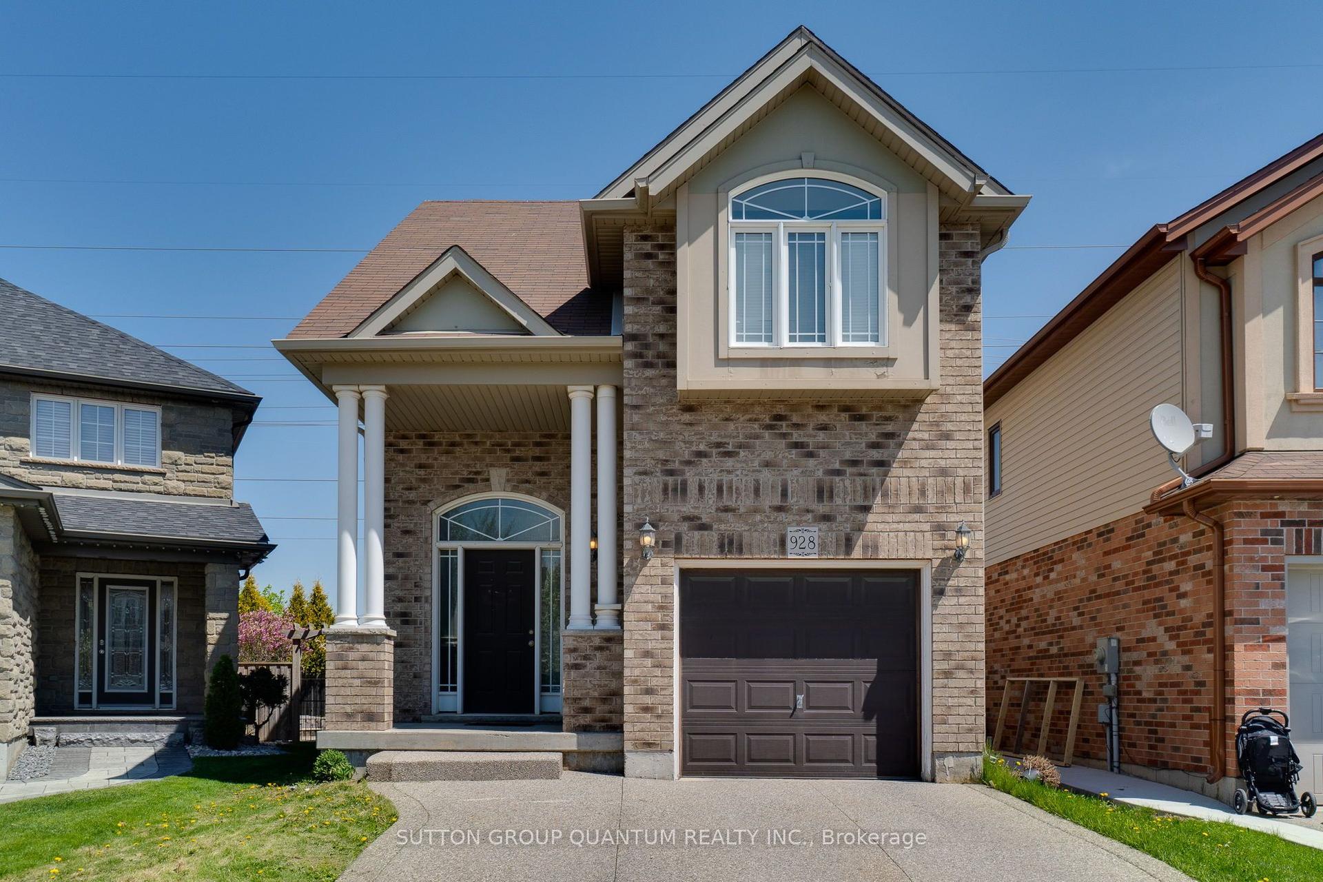 928 Dunblane Court, Kitchener — Detached for sale, photo 1