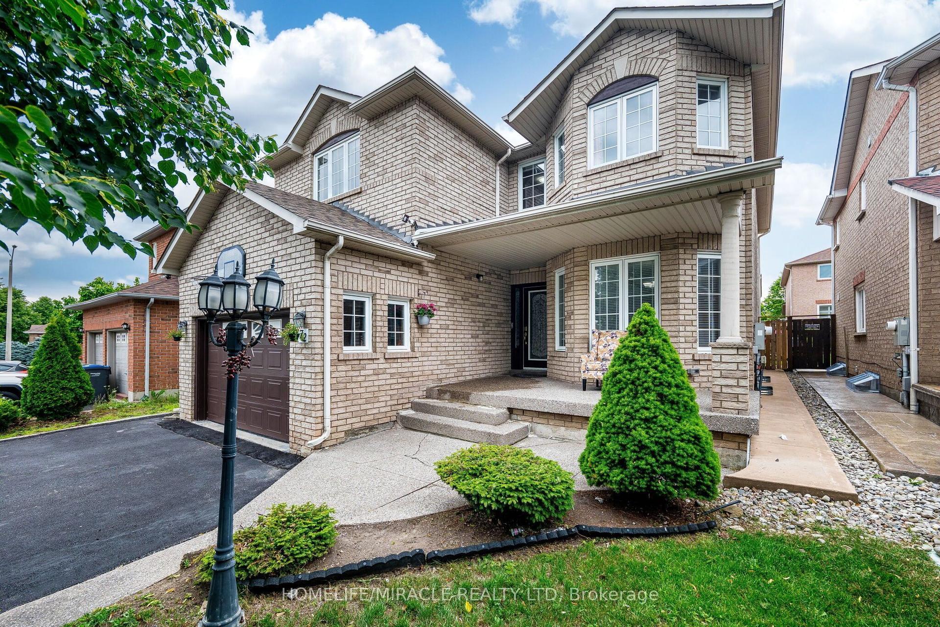 72 Lockwood Road, Brampton — Detached for sale, photo 1