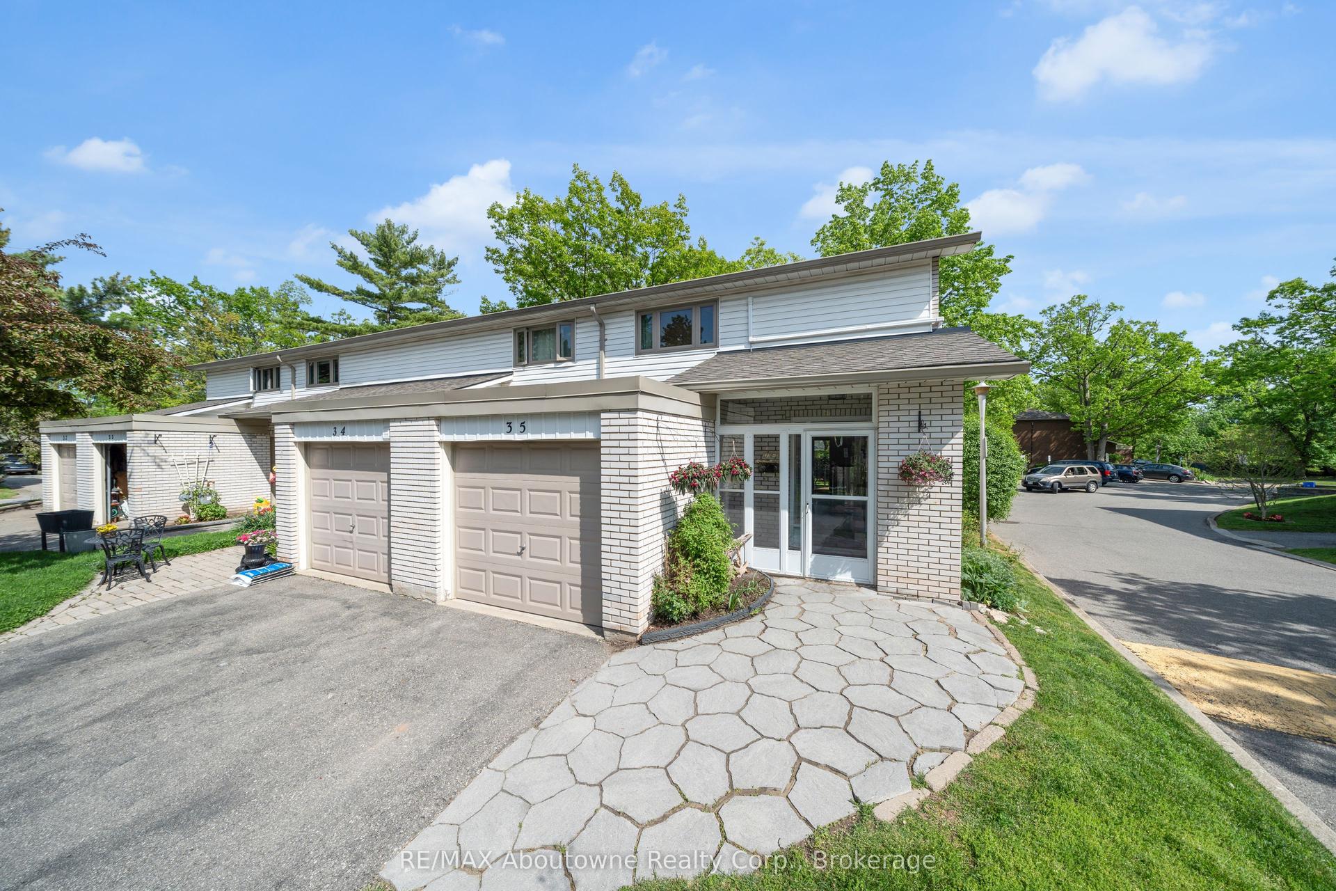 1270 Gainsborough Drive 35 #35 — photo 1