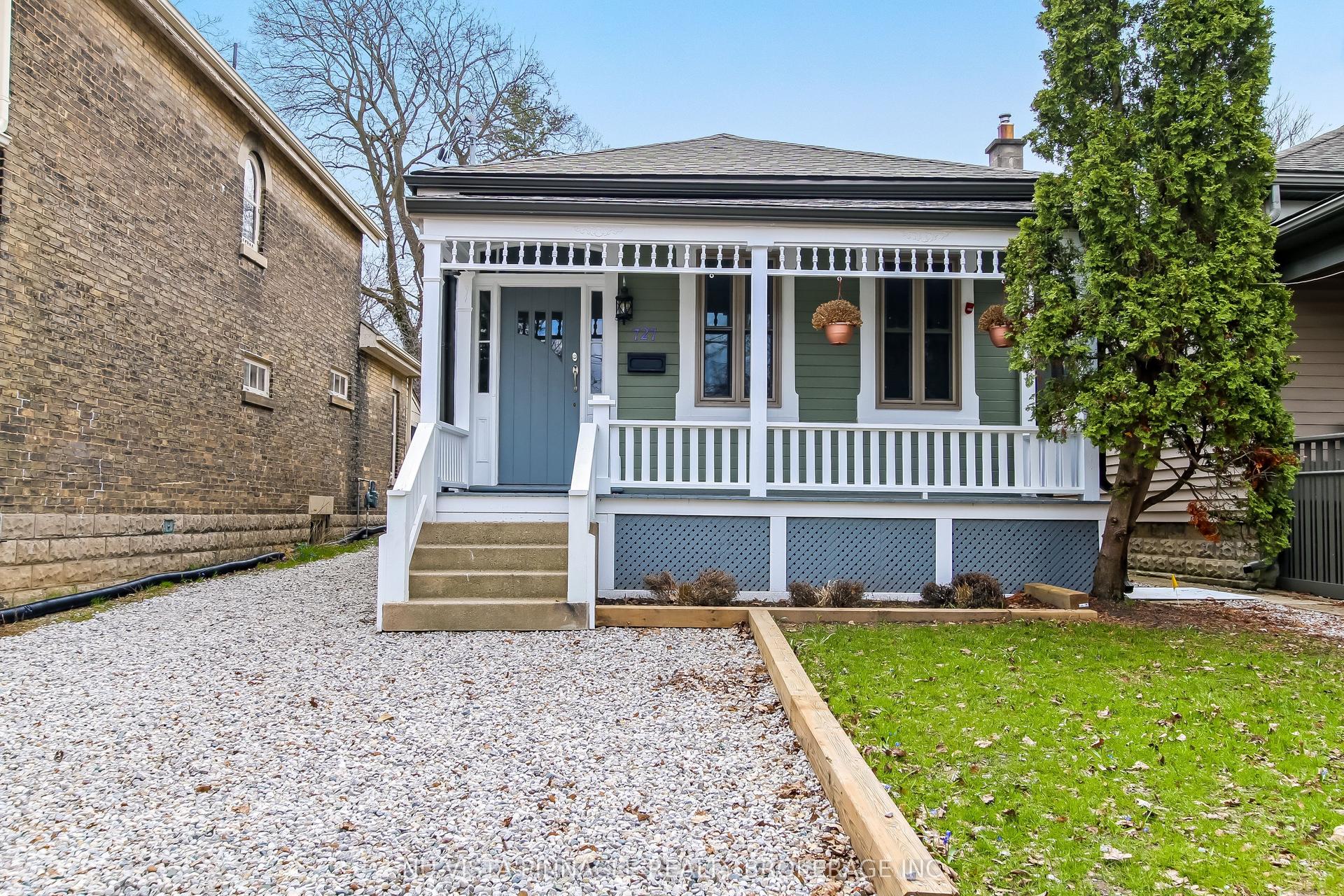 727 Queens Avenue — photo 1