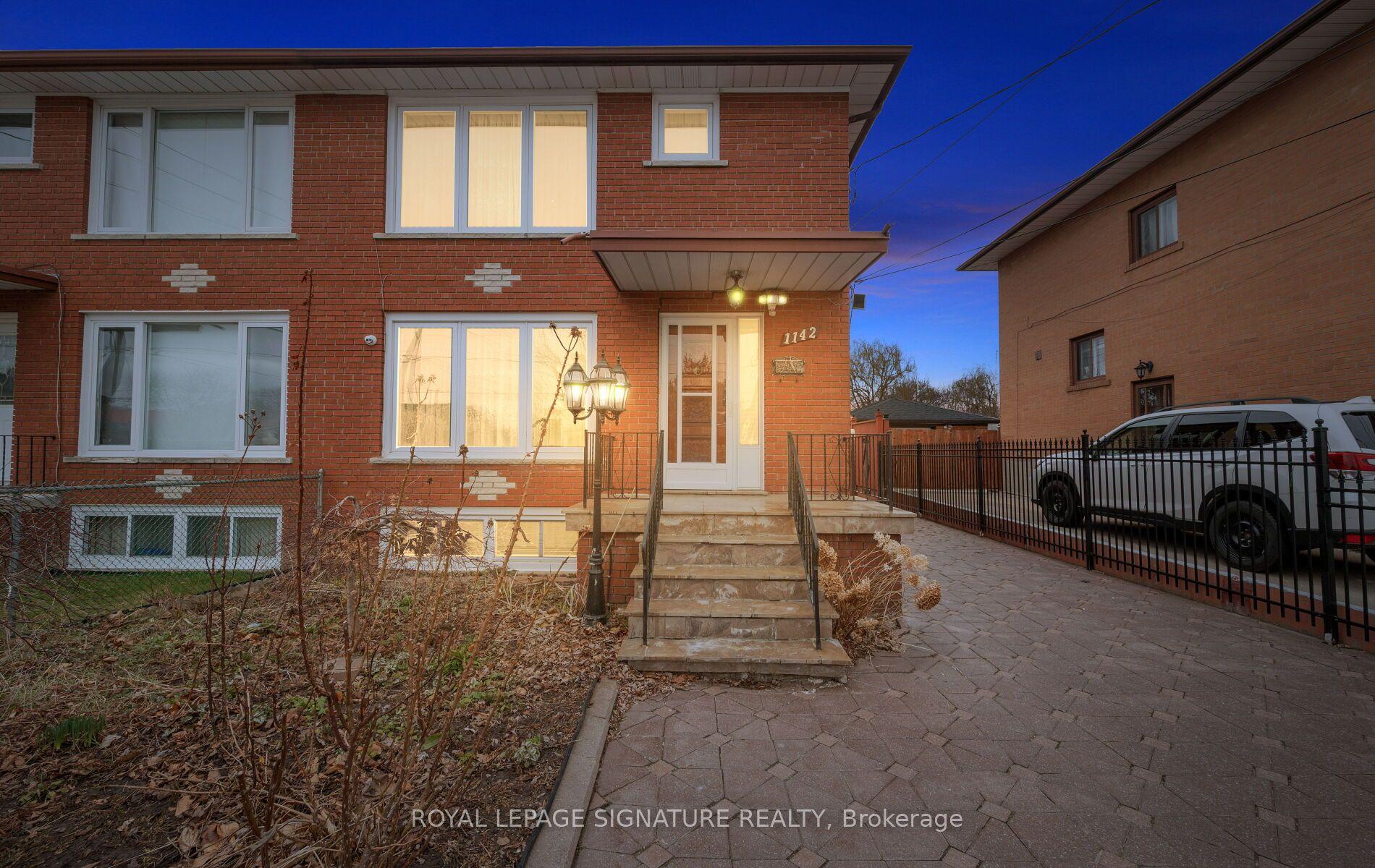 1142 Alexandra Avenue — photo 1