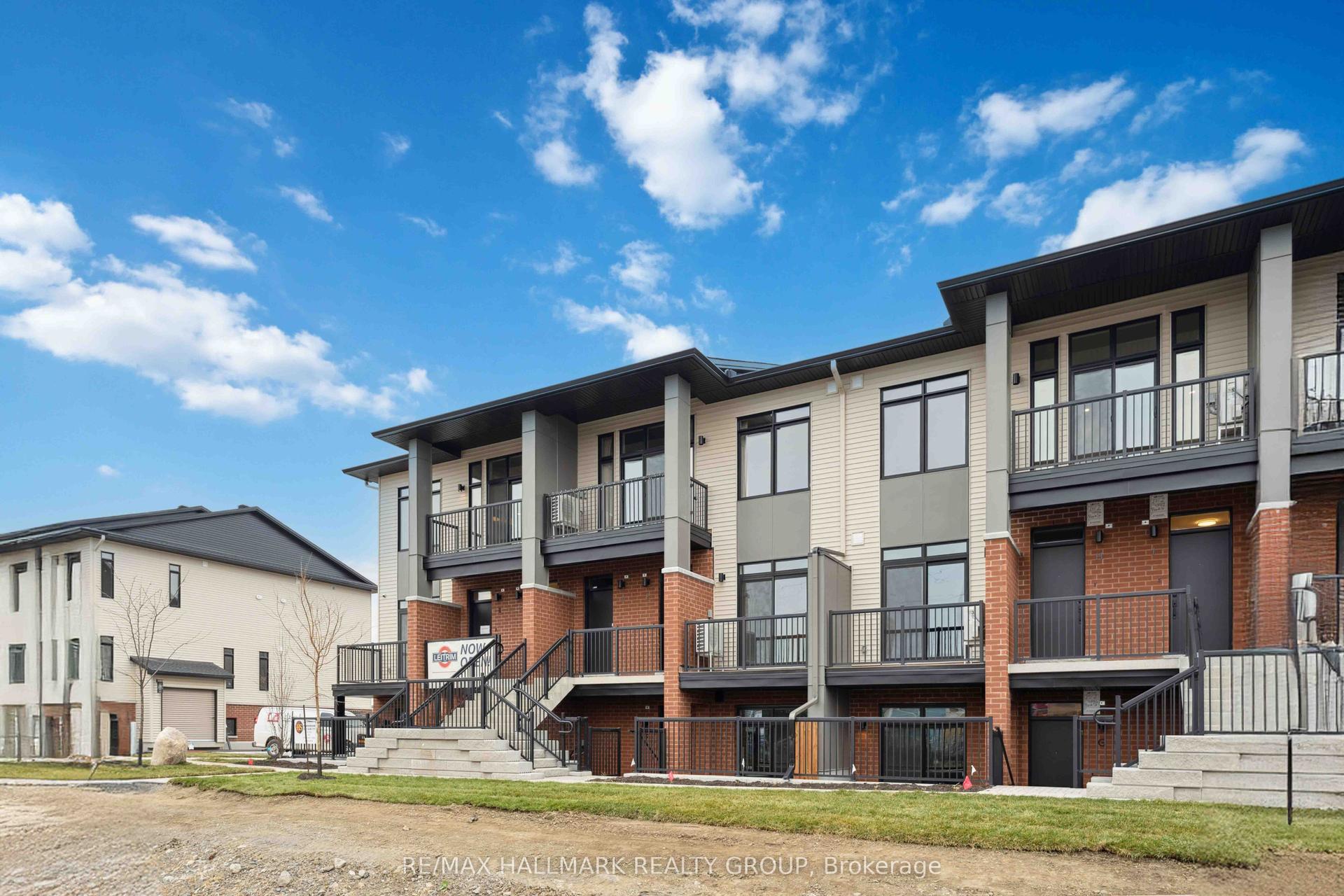 4793 BANK Street D #D, Leitrim — Condo for lease, photo 1