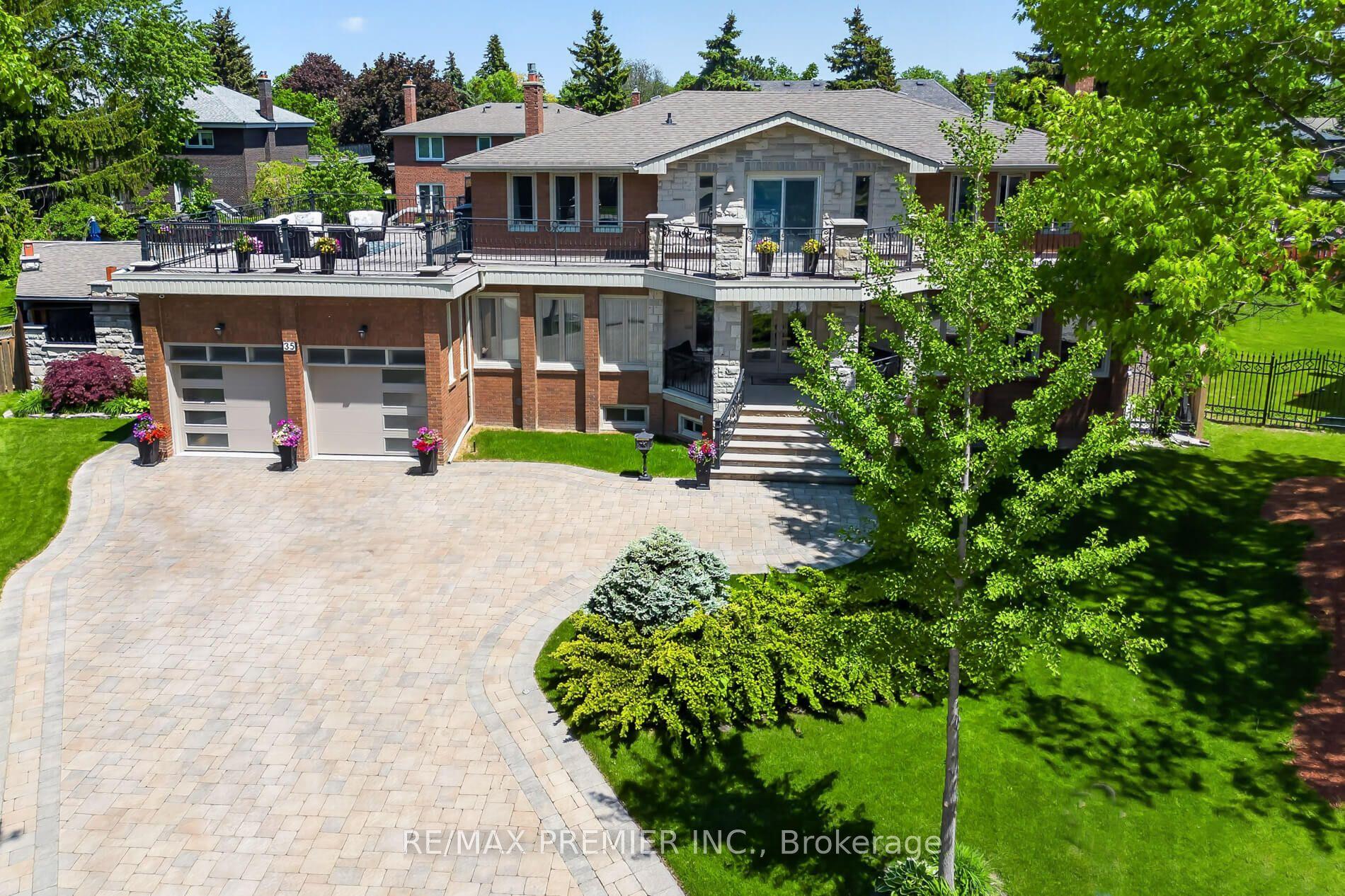 35 Lorengate Place — photo 1