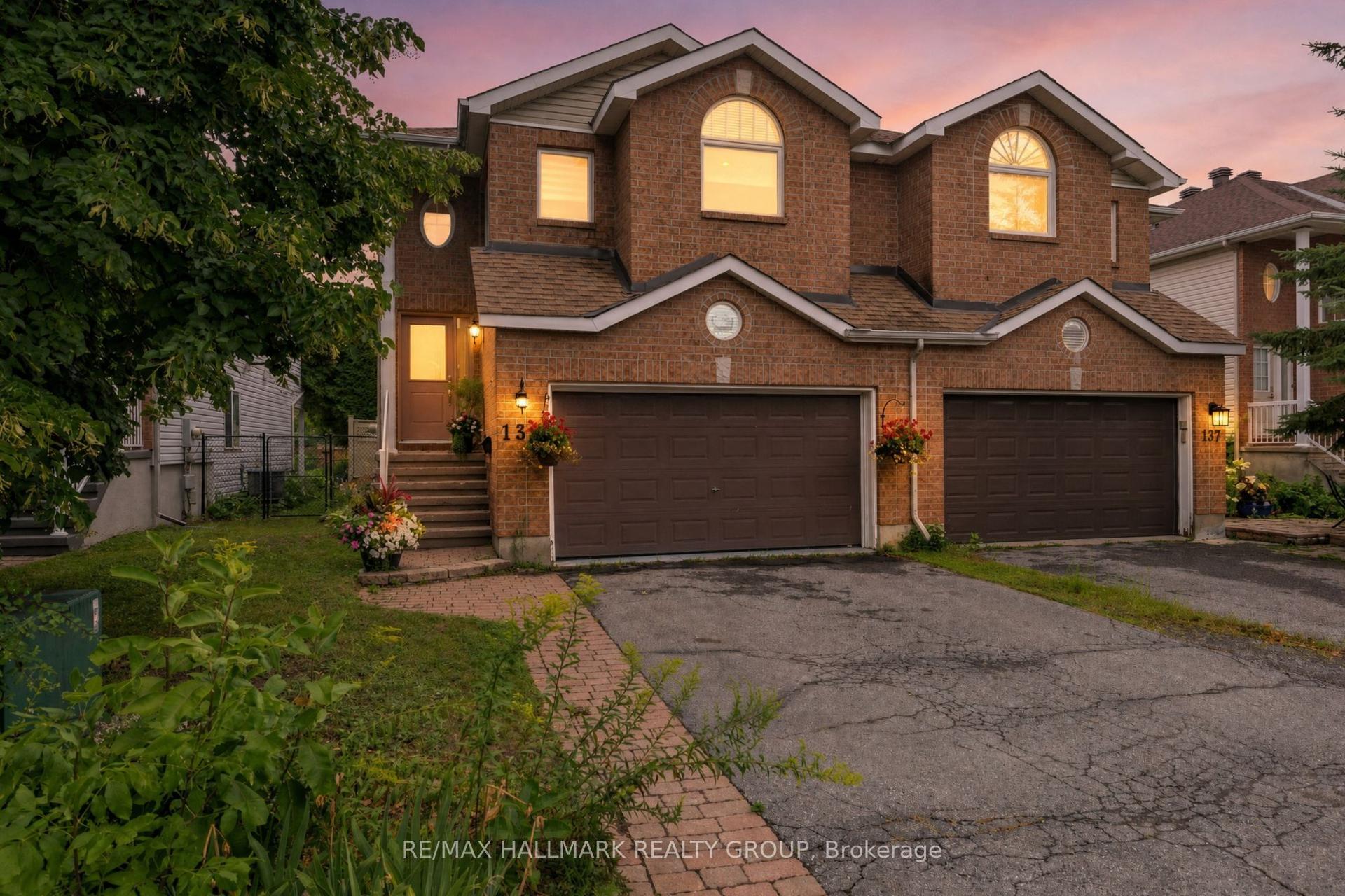 139 CASTLE GLEN Crescent, Kanata — Semi-Detached for sale, photo 1