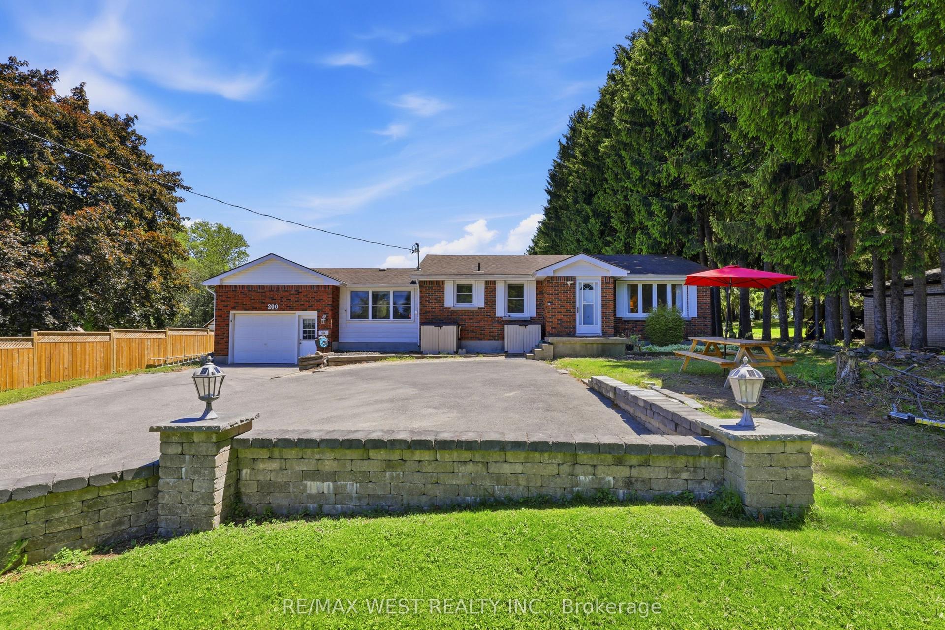 200 Bower Hill Road — photo 1