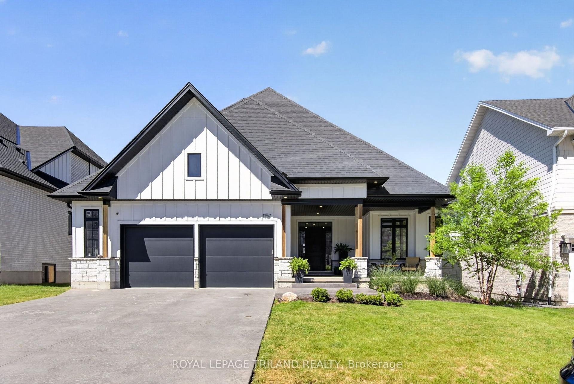 1757 Upper West Avenue, London South — Detached for sale, photo 1