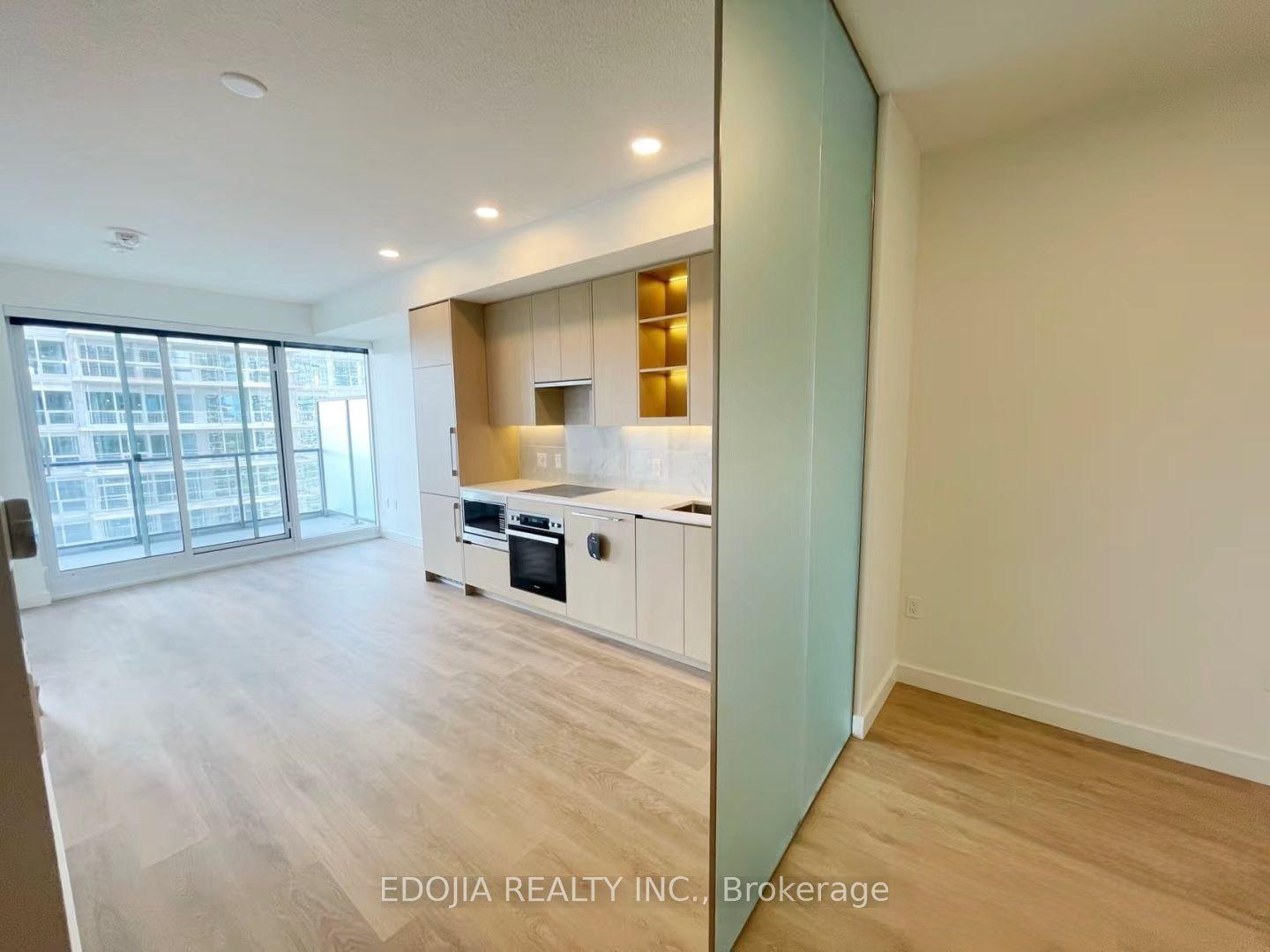 85 McMahon Drive 2207 #2207 — photo 1