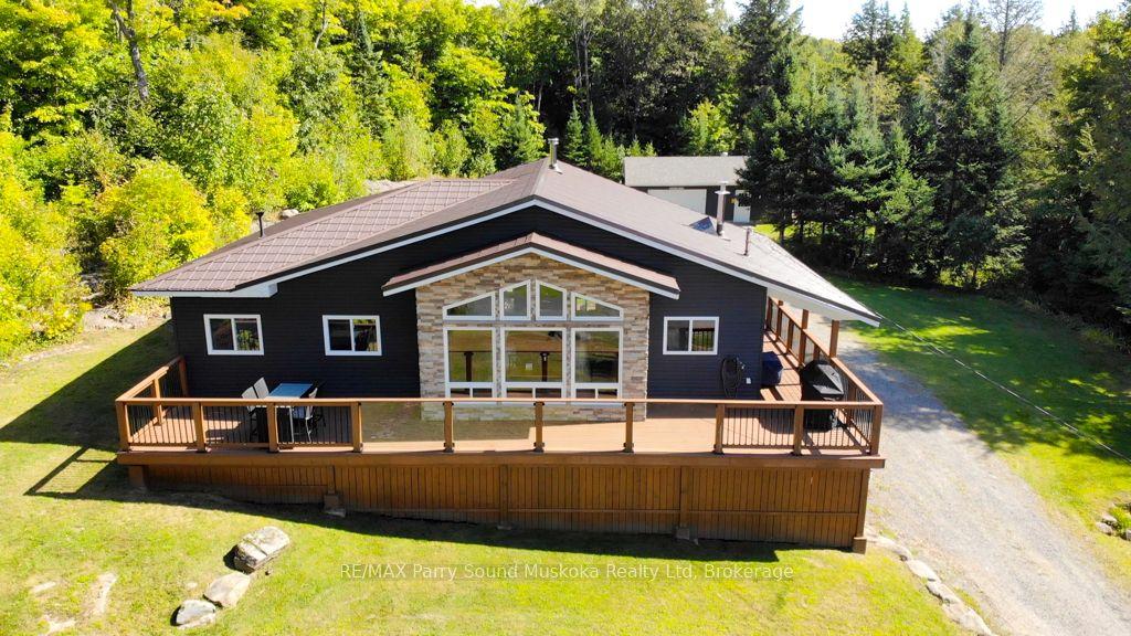 127 BURNETTS Road — photo 1
