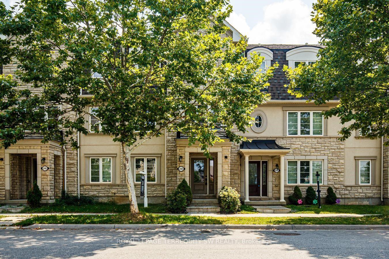 248 Ellen Davidson Drive, Oakville — Townhouse for sale, photo 1