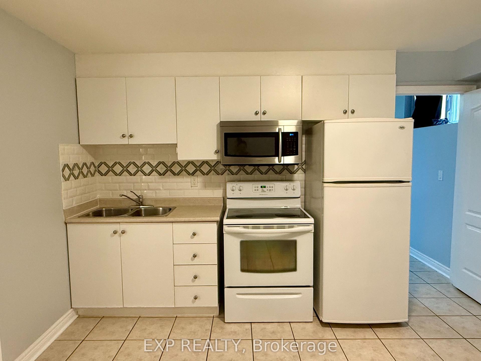 112 Homestead Road Lower #Lower, Toronto — Detached for lease, photo 1