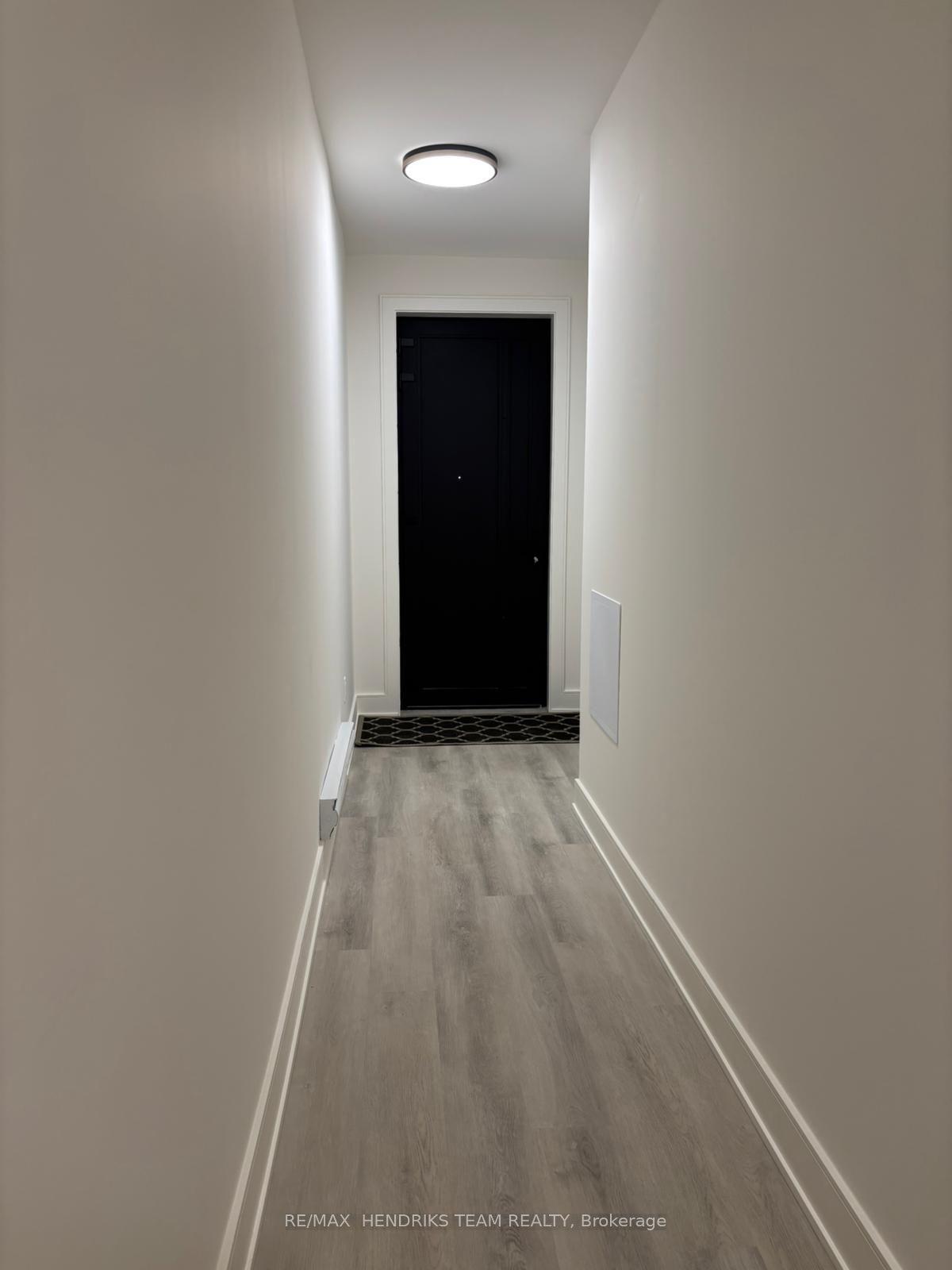 62 Everett Common — photo 1