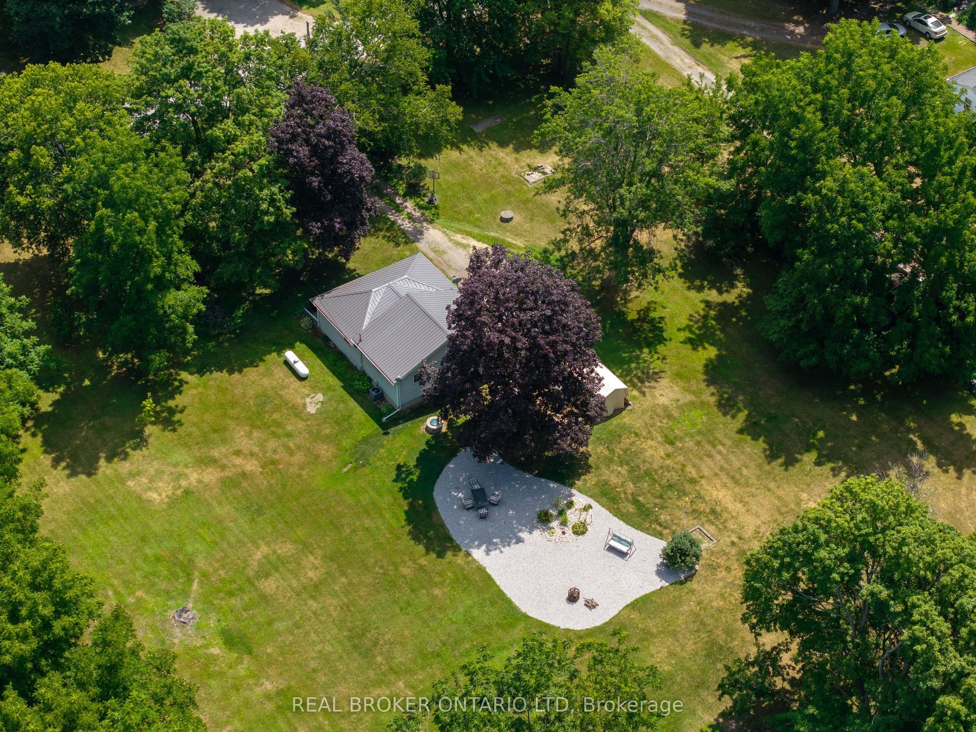 15 Middlemiss Avenue, Southwest Middlesex — Detached for sale, photo 1