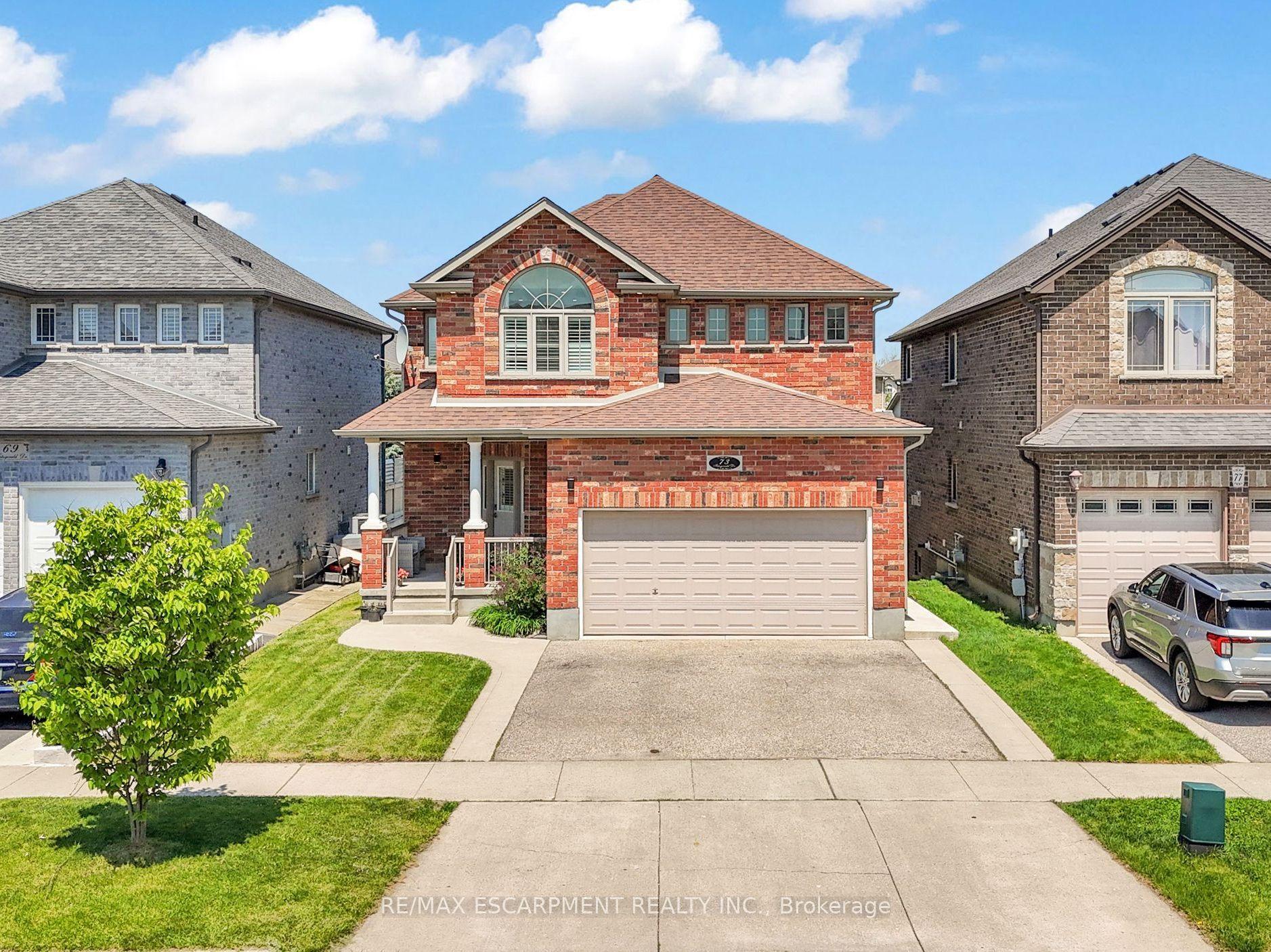 73 Fitzgerald Drive, Cambridge — Detached for sale, photo 1