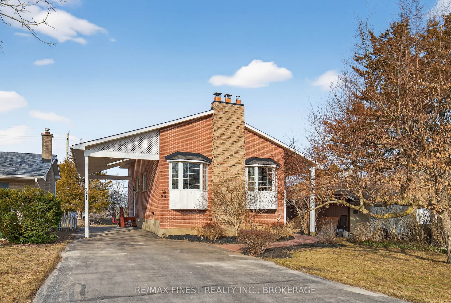 20 Oakridge Avenue — photo 1