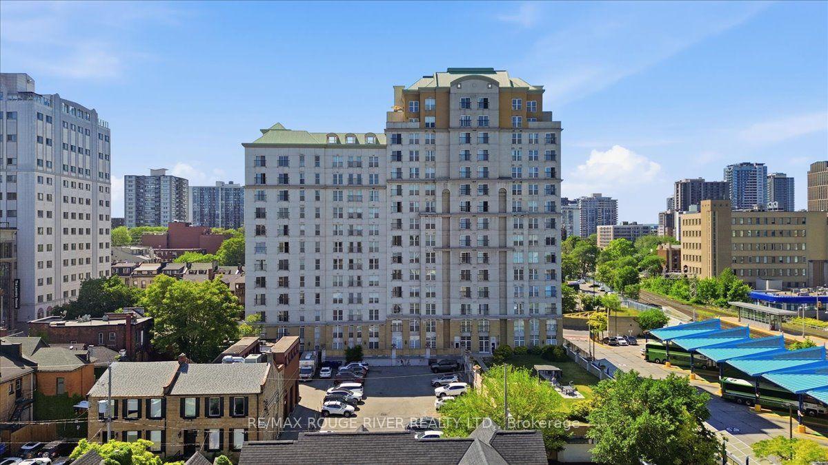 135 James Street S 1401 #1401 — photo 1