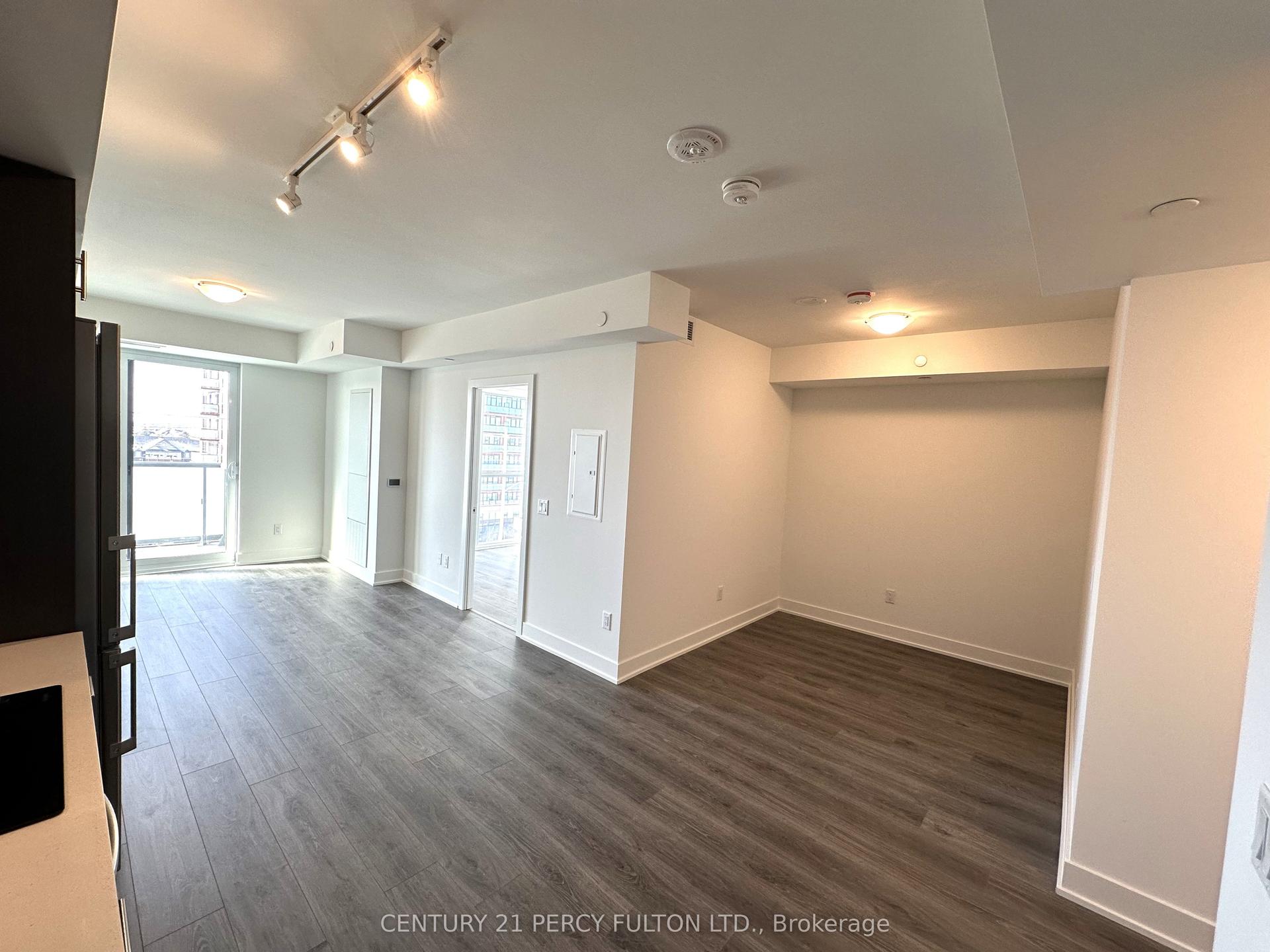 2545 Simcoe Street N 513 #513 — photo 1