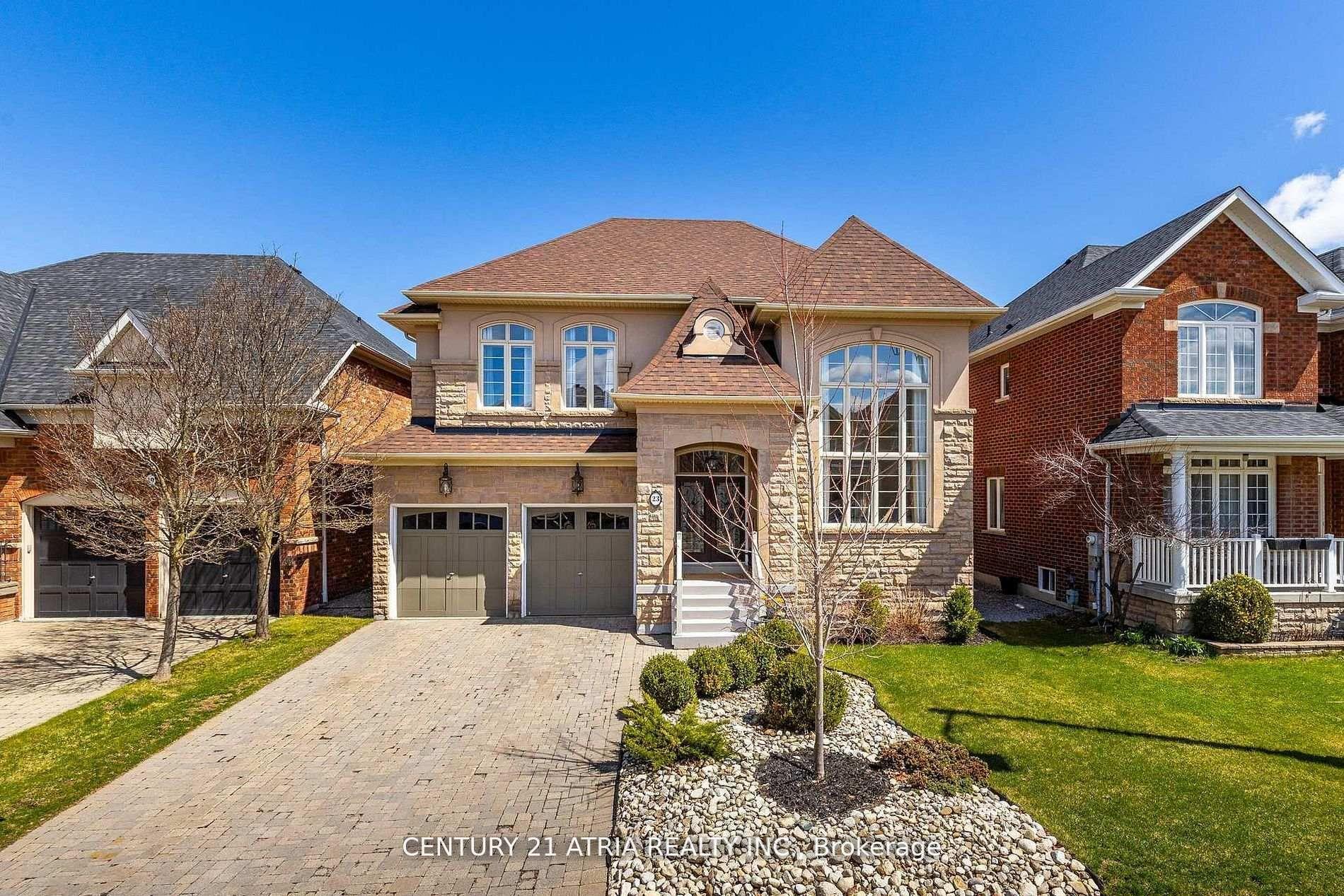 23 Weslock Crescent — photo 1