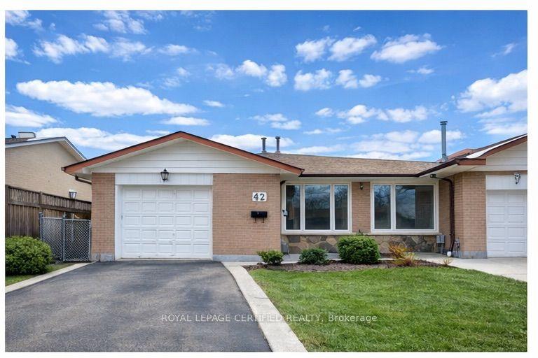 42 Wilton Drive — photo 1