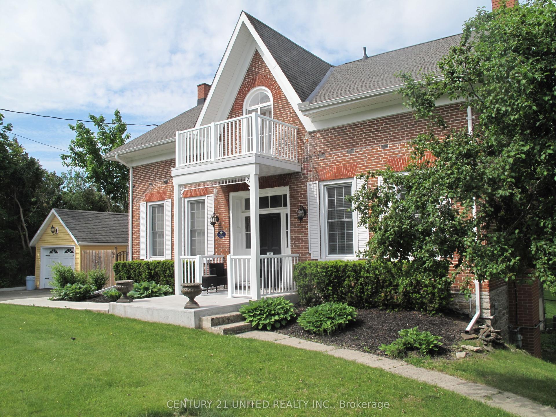 33 Bridge Street S — photo 1