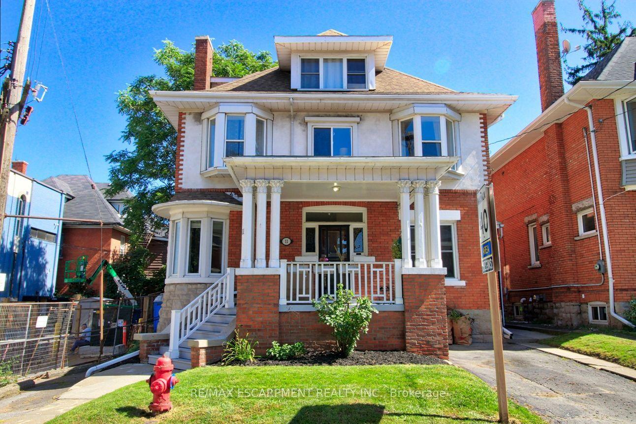 11 EASTBOURNE Avenue 1 #1, Hamilton — Multiplex for lease, photo 1