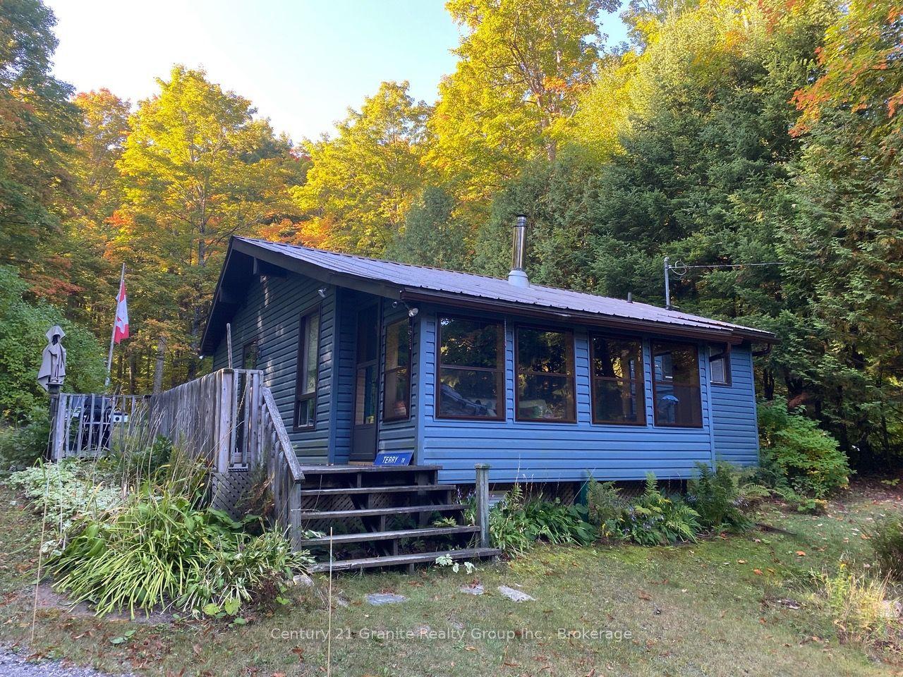 1052 Kensington Road, Dysart et al — Detached for sale, photo 1