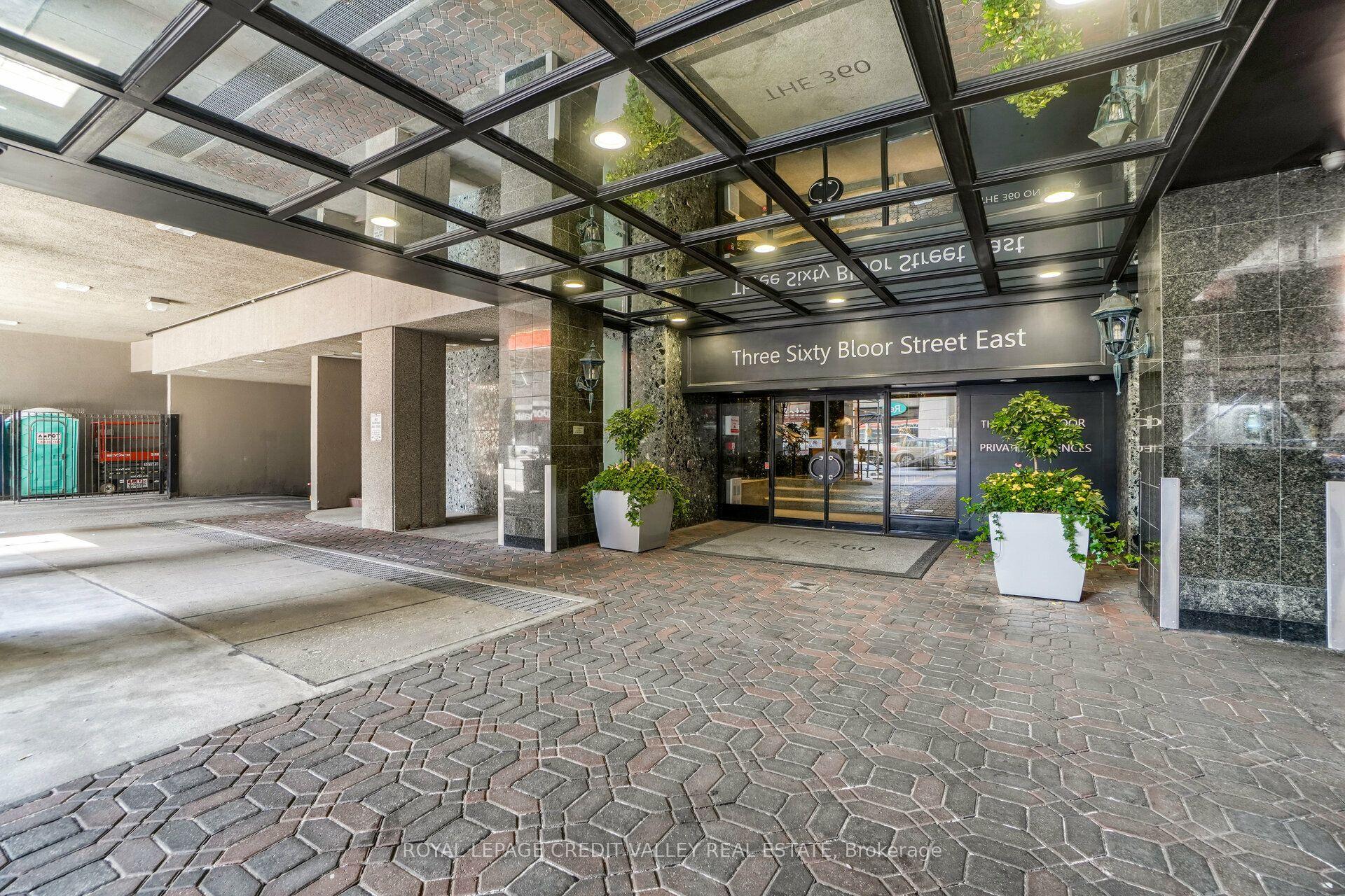 360 Bloor Street E 601 #601 — photo 1