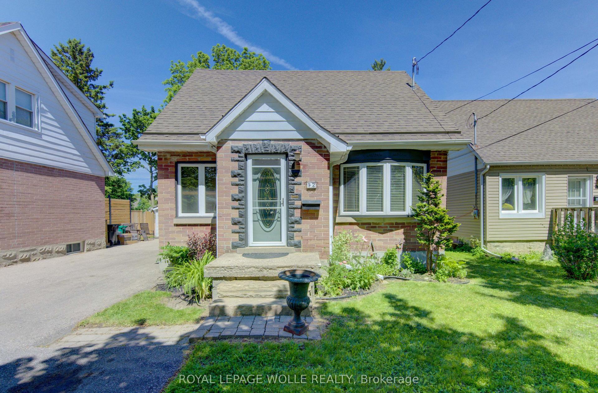 72 Pleasant Avenue — photo 1