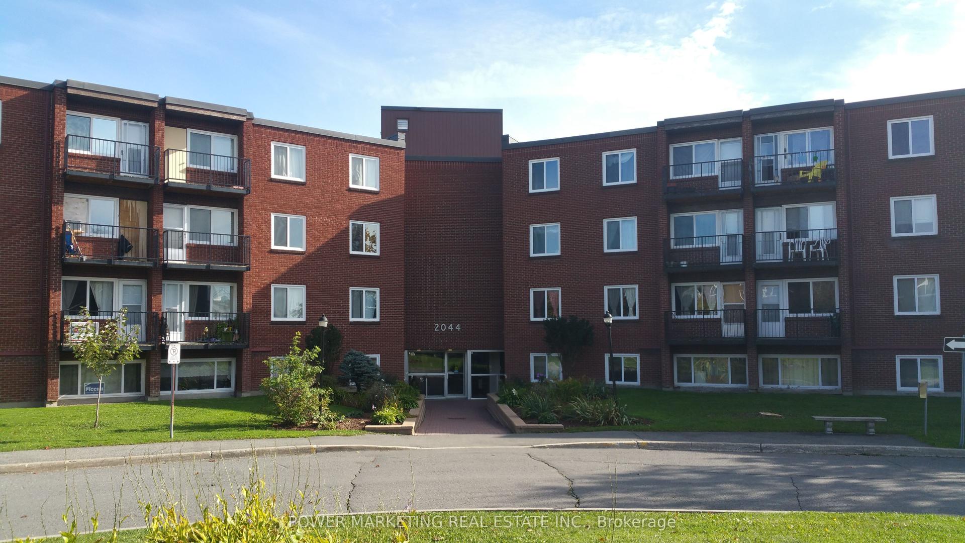 2044 ARROWSMITH Drive 303A #303A — photo 1