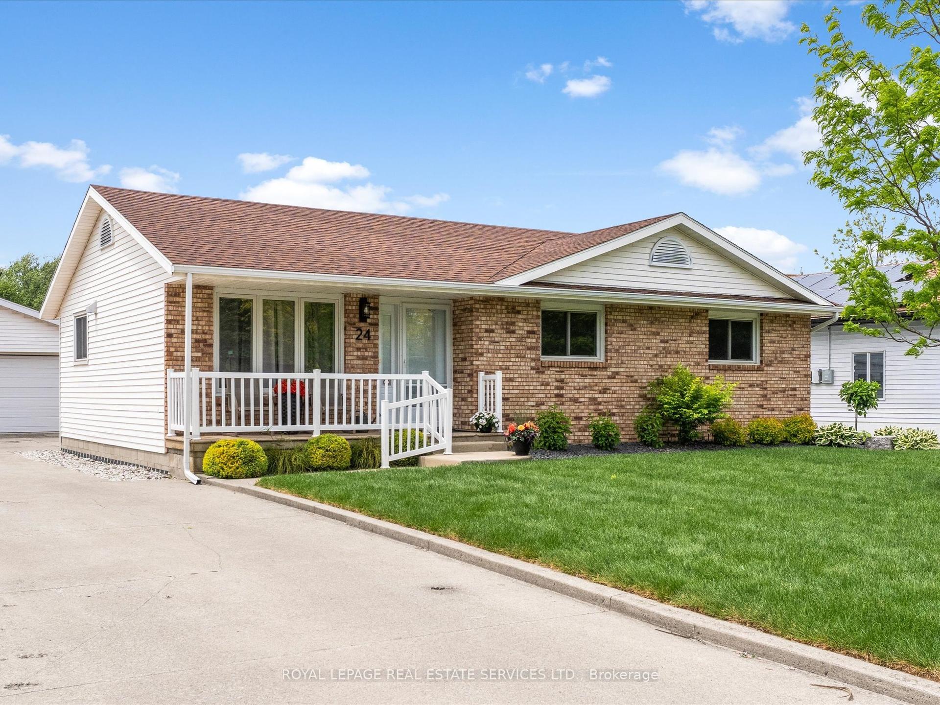 24 William Avenue — photo 1
