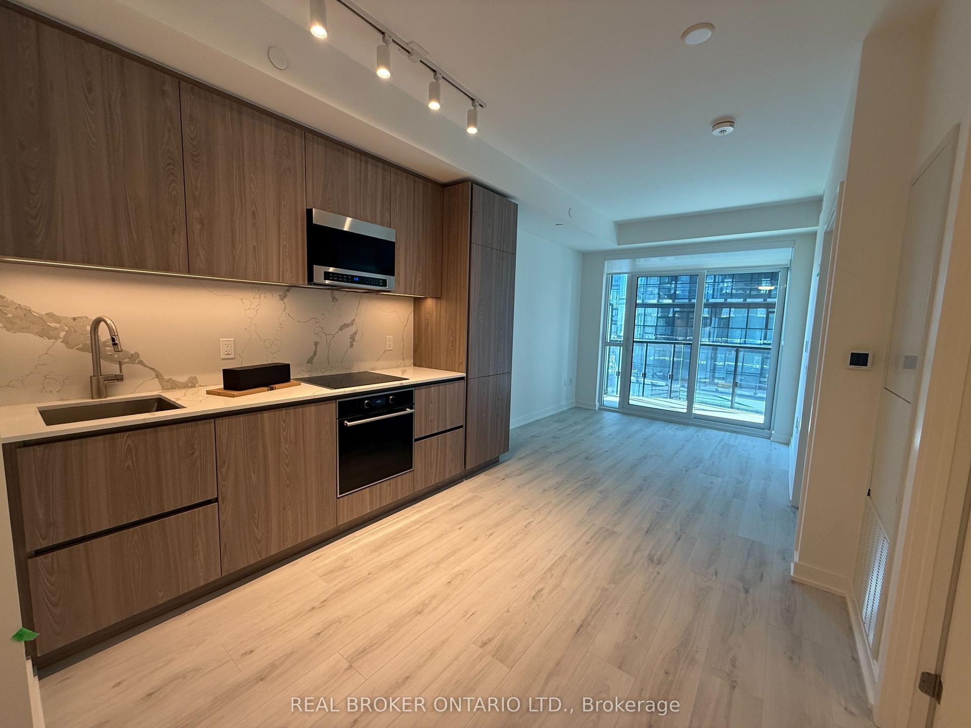 120 Broadway Avenue 2007N #2007N — photo 1