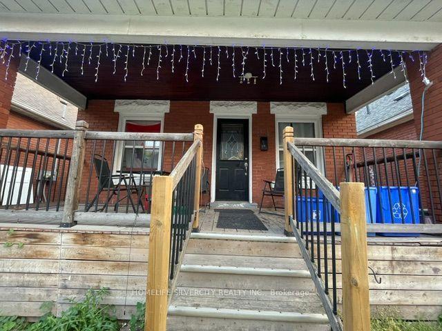 24 Webber Avenue, Hamilton — Detached for sale, photo 1