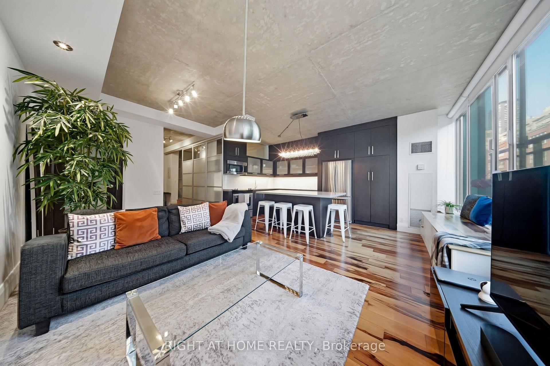 50 Camden Street 405 #405 — photo 1