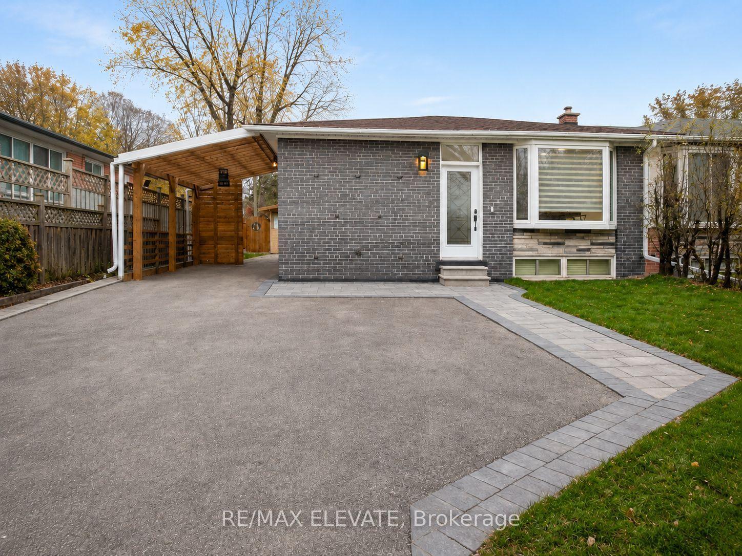 302 Demaine Crescent, Richmond Hill — Semi-Detached for sale, photo 1