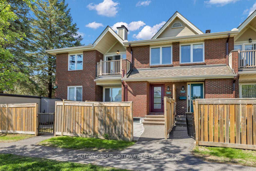 1835 Marsala Crescent 201 #201, Orleans - Cumberland and Area — Condo Town for sale, photo 1