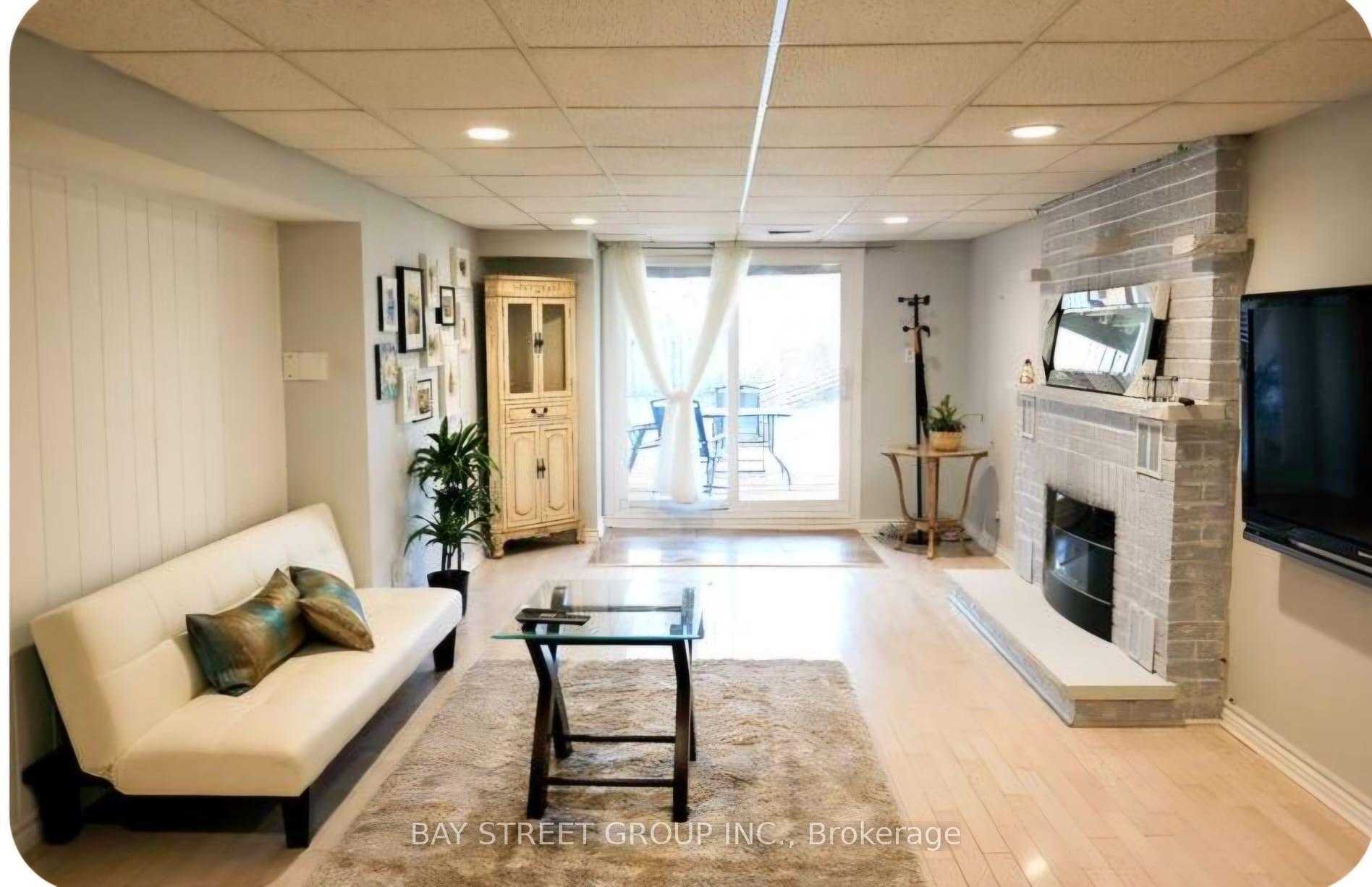 2082 Burbank Drive Lower #Lower, Mississauga — Detached for lease, photo 1