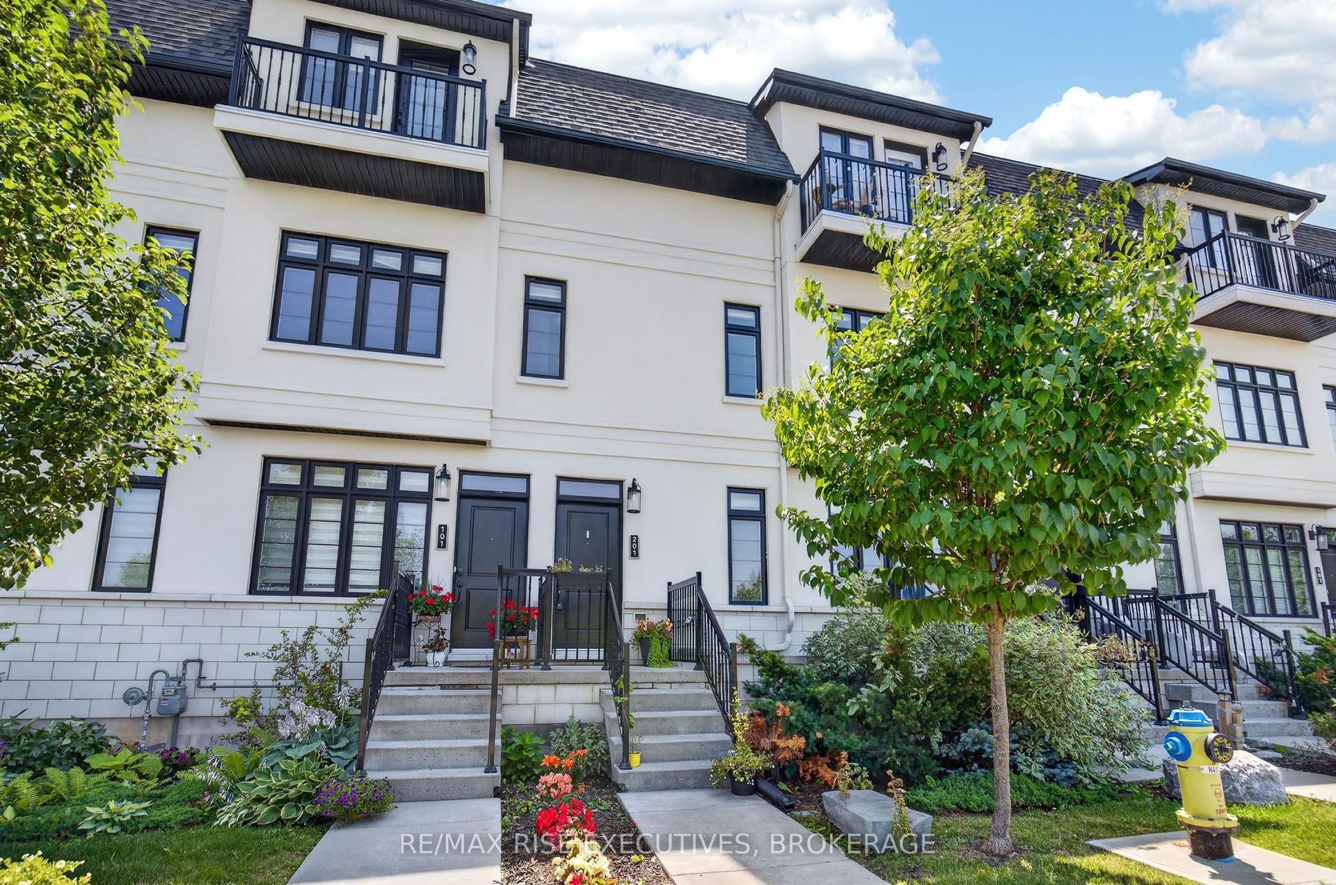 1015 Terra Verde Way 201 #201, Kingston — Condo Town for sale, photo 1