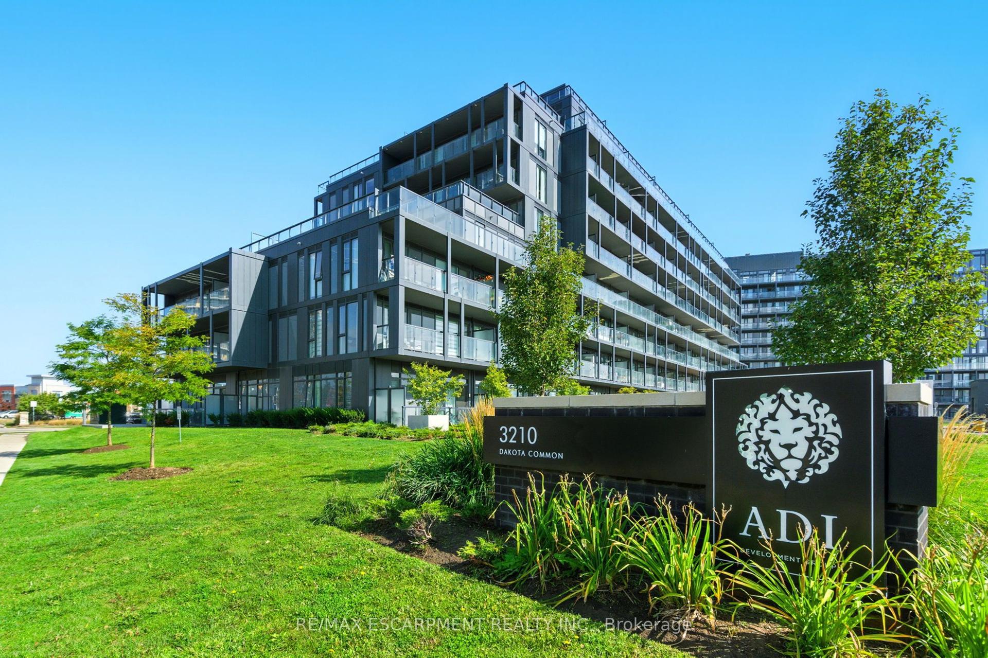 3210 Dakota Common A814 #A814, Burlington — Condo for sale, photo 1