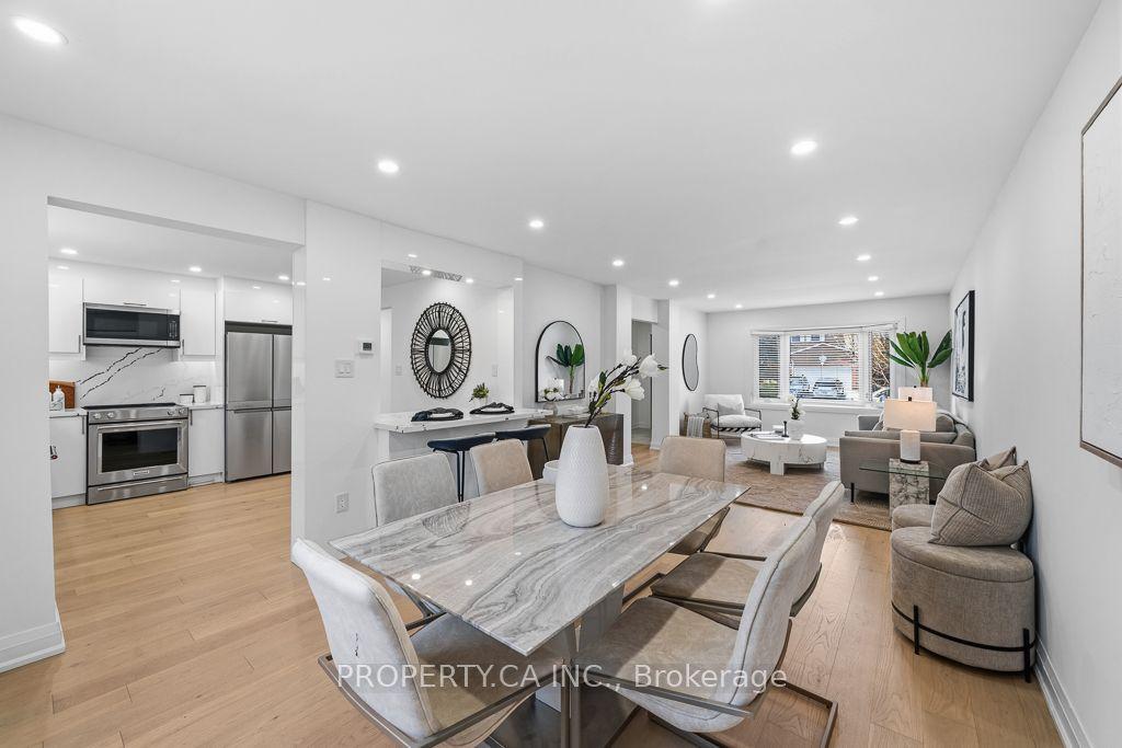 217 Hampton Court — photo 1