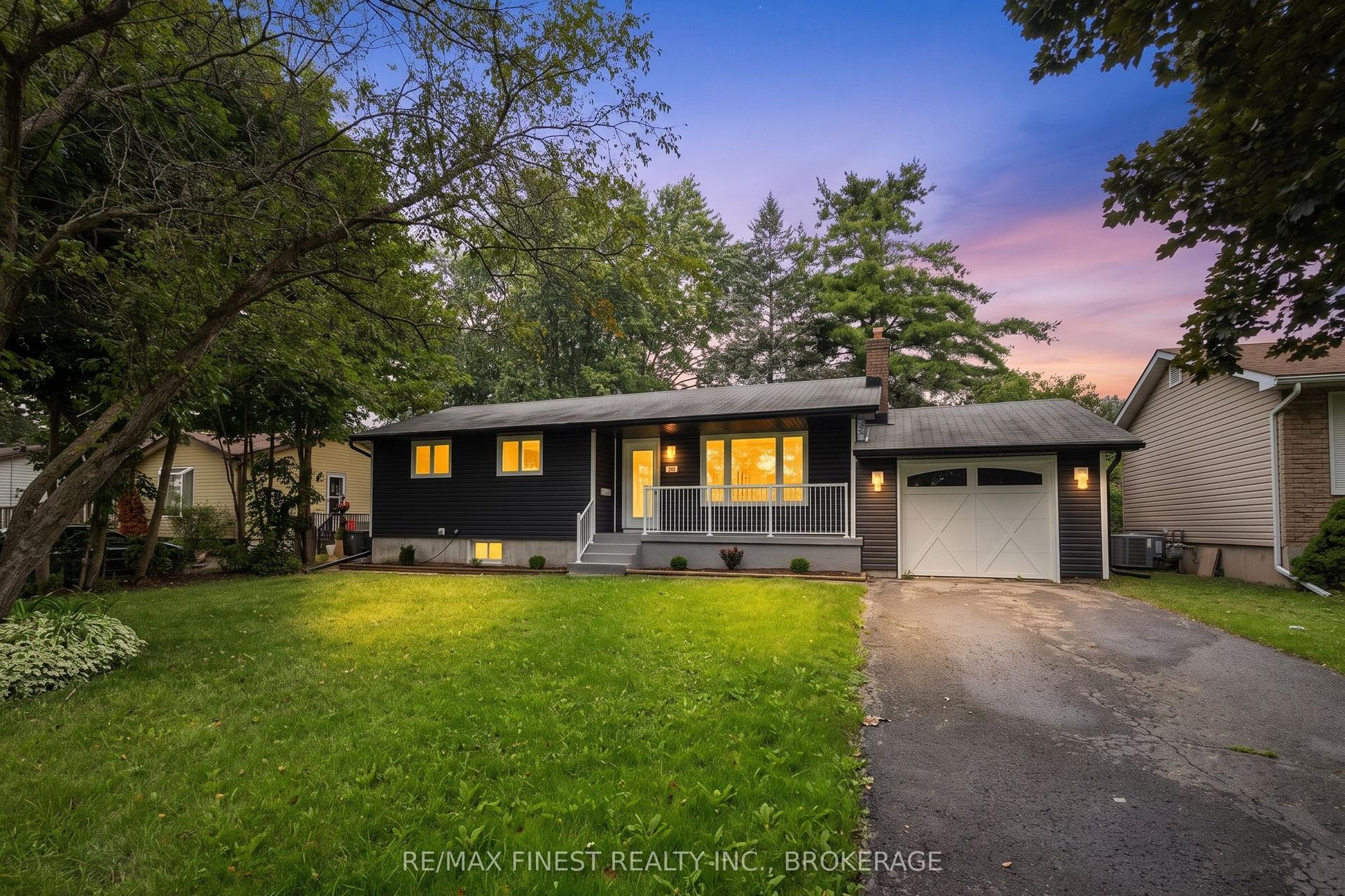 687 Willis Street, Kingston — Detached for sale, photo 1