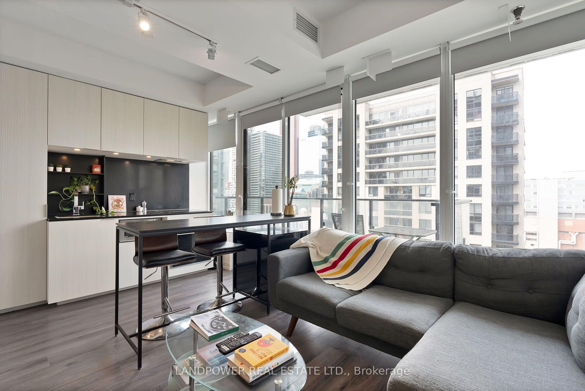 77 Shuter Street 2501 #2501, Toronto — Condo for sale, photo 1