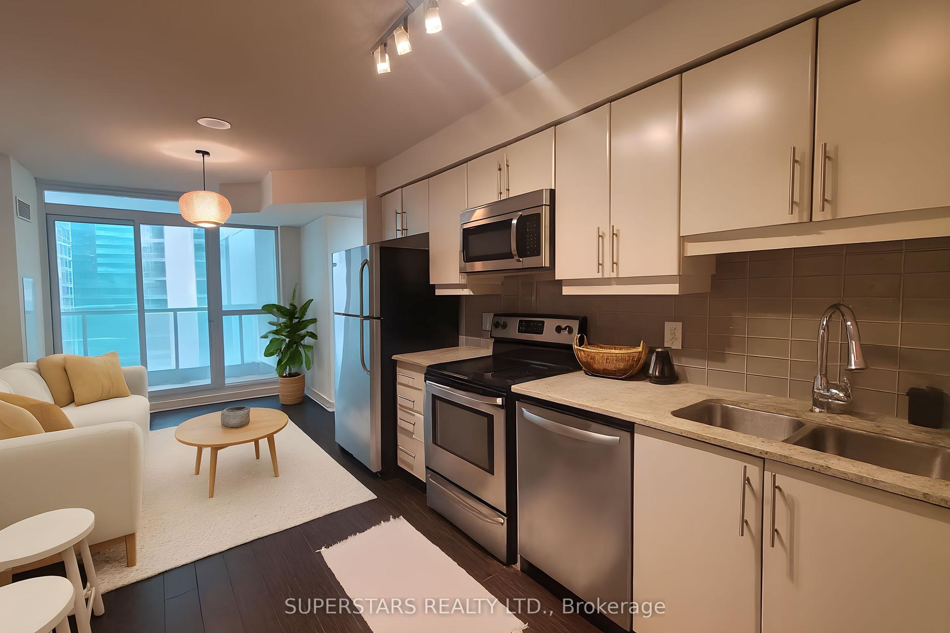 33 Bay Street 1505 #1505 — photo 1