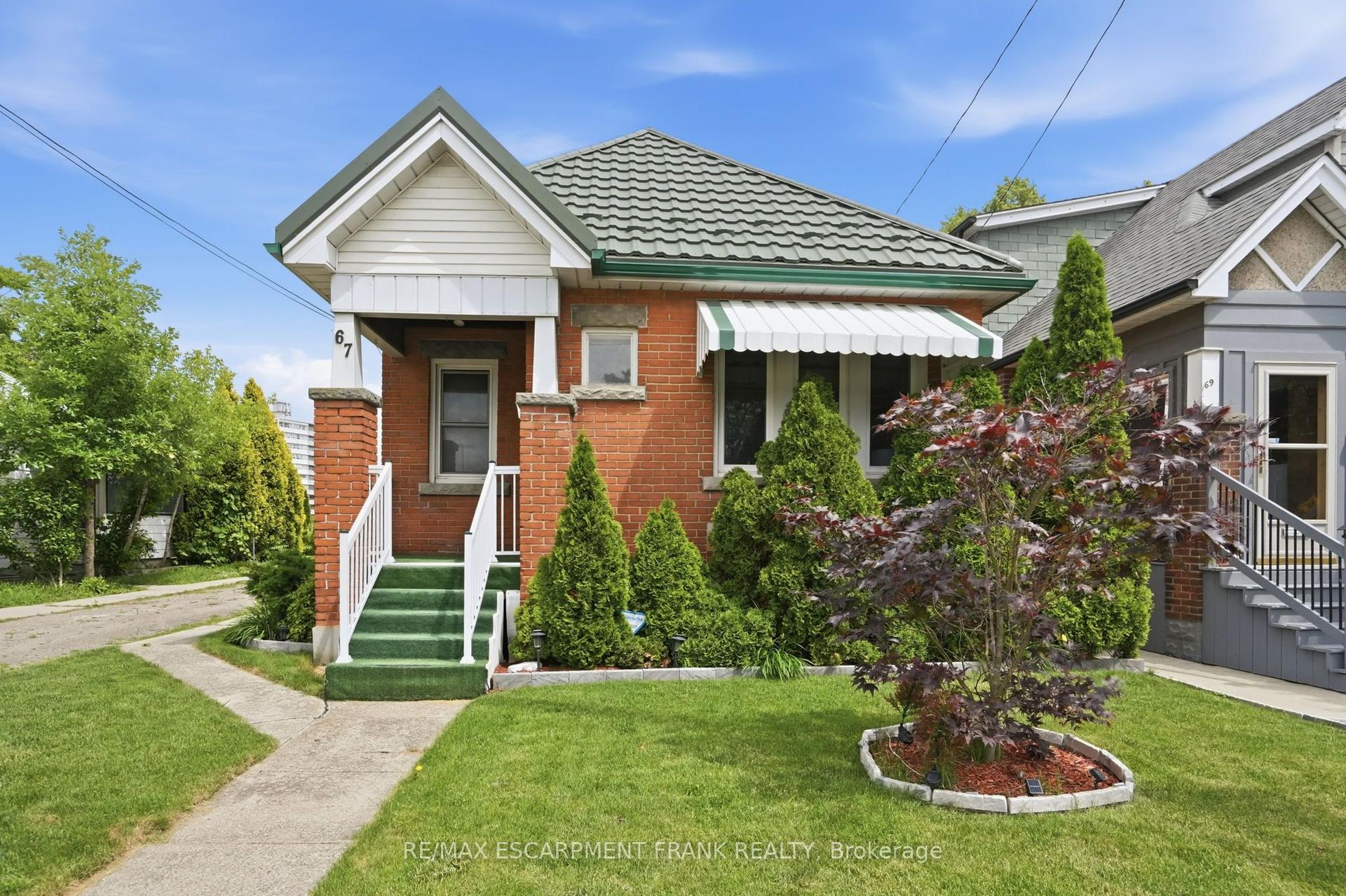 67 Paradise Road S — photo 1